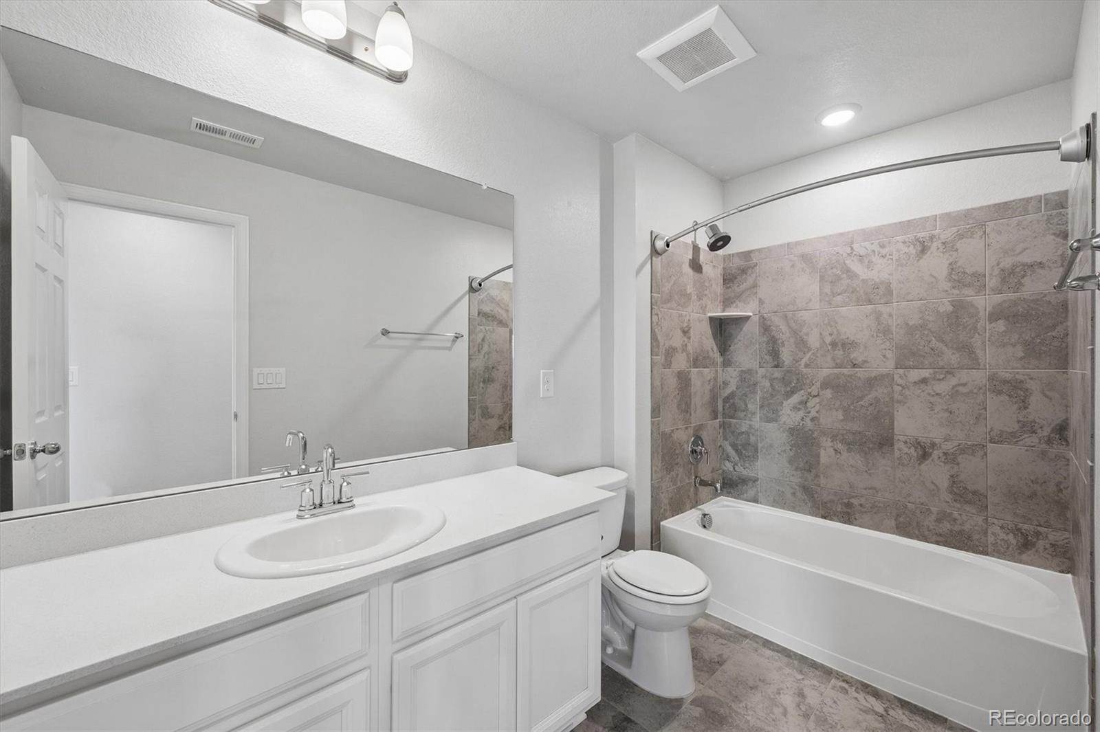 MLS Image #18 for 4126 s netherland circle,aurora, Colorado