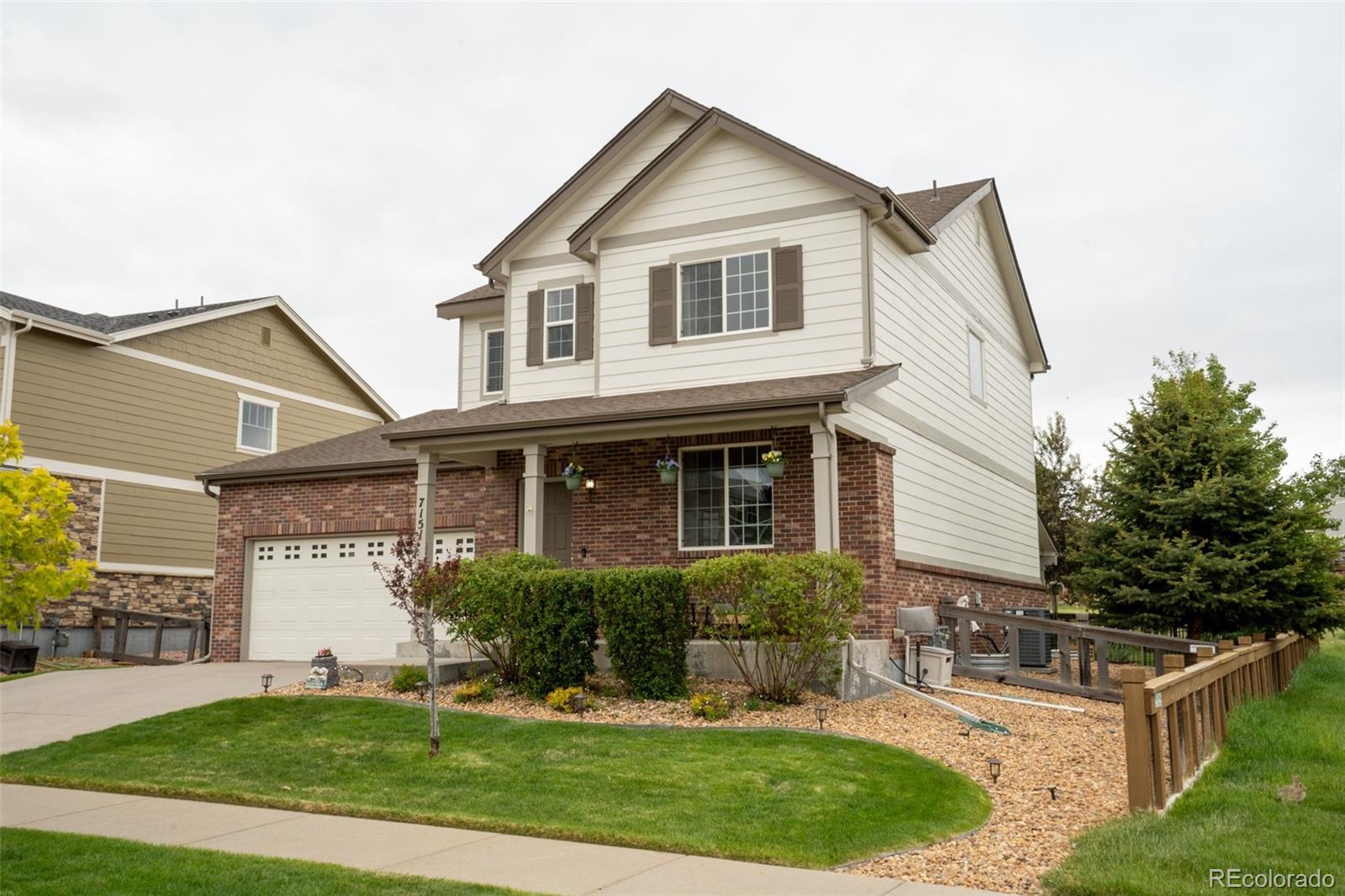 MLS Image #2 for 7151 s oak hill circle,aurora, Colorado