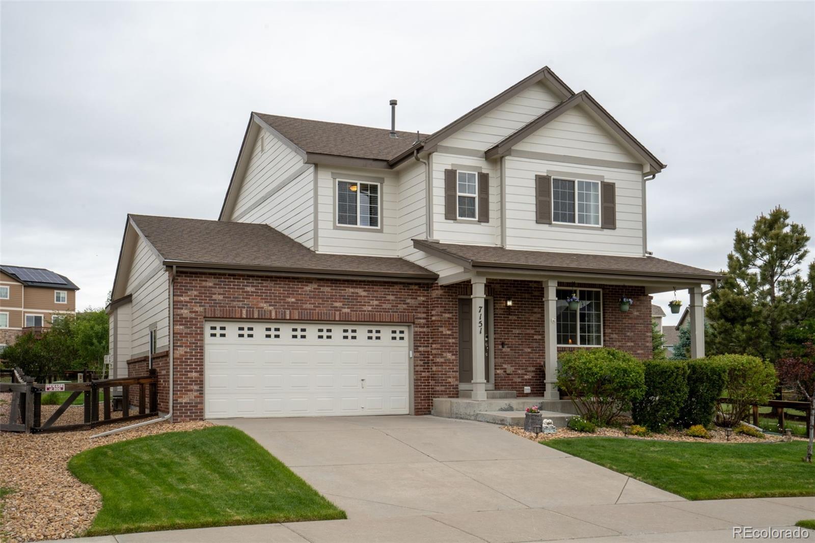 MLS Image #3 for 7151 s oak hill circle,aurora, Colorado