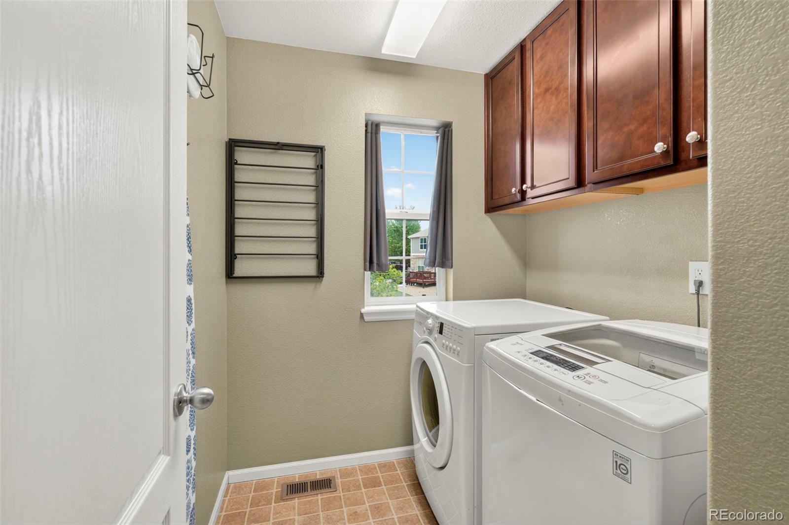 MLS Image #38 for 7151 s oak hill circle,aurora, Colorado