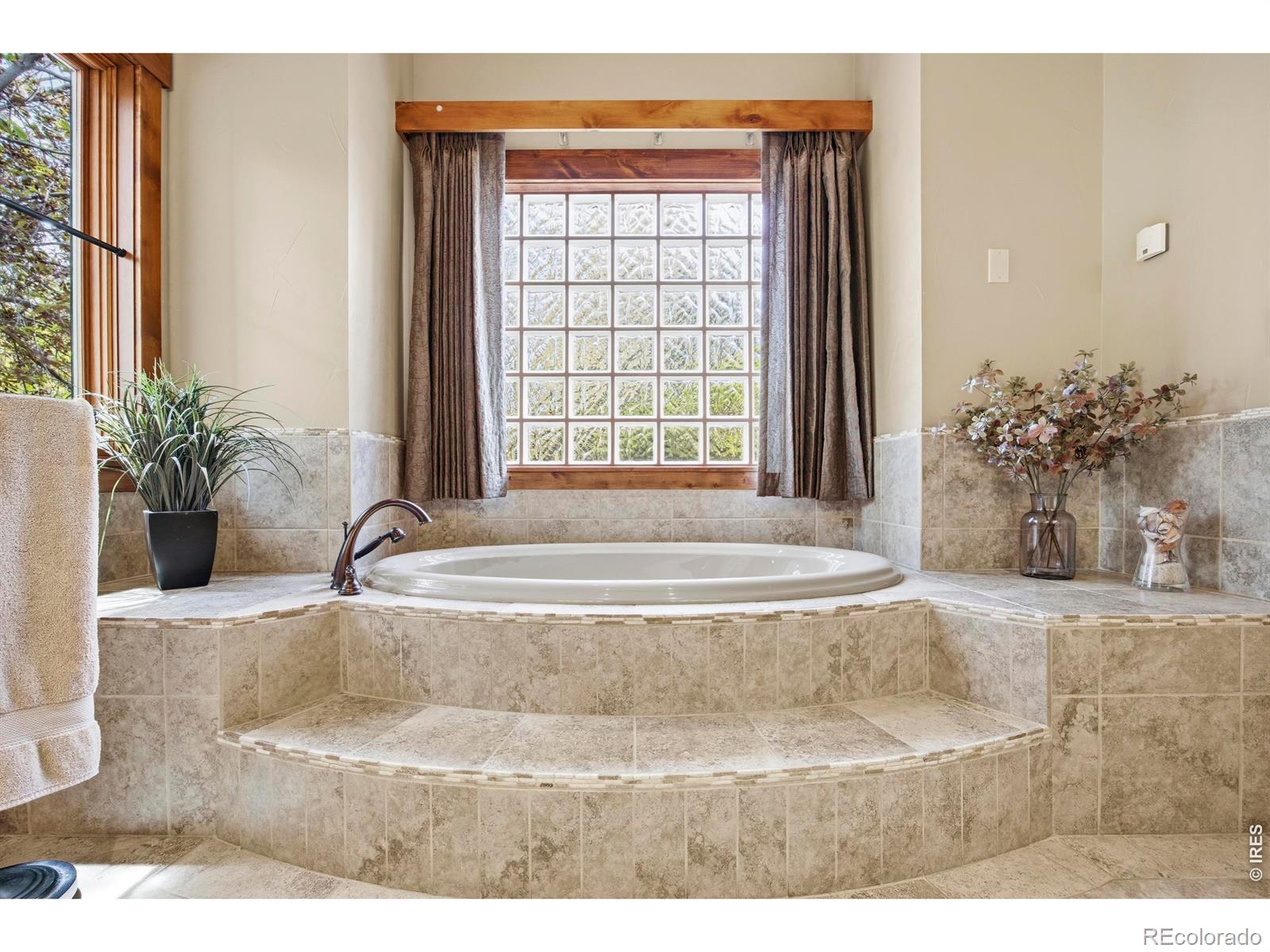 MLS Image #24 for 2114  shoreside drive,berthoud, Colorado