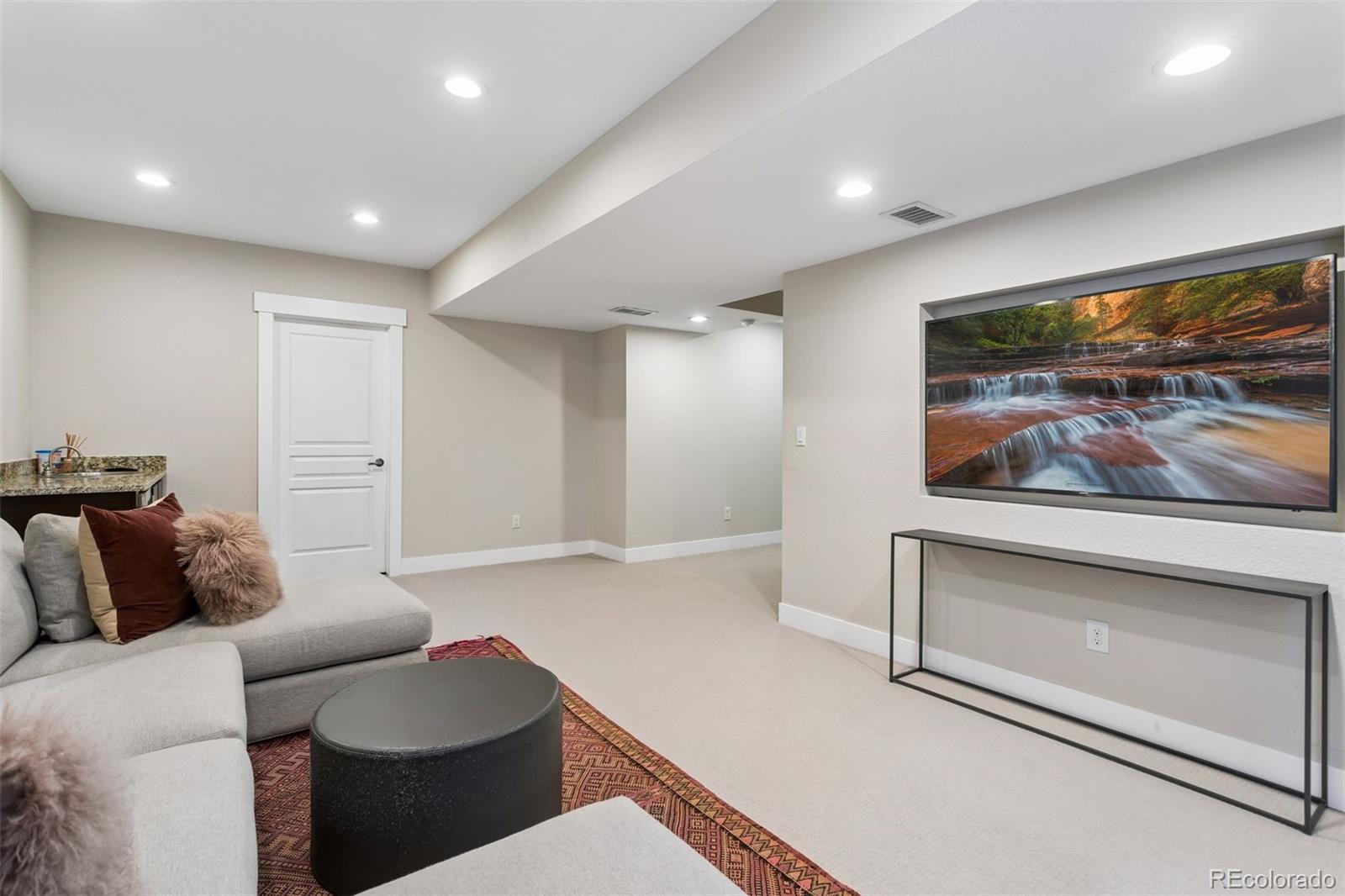 MLS Image #27 for 7873 e 8th place,denver, Colorado