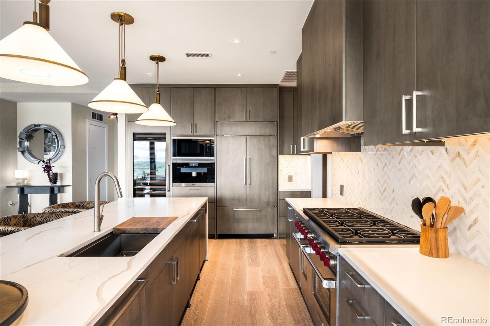MLS Image #8 for 155  steele street 1117,denver, Colorado