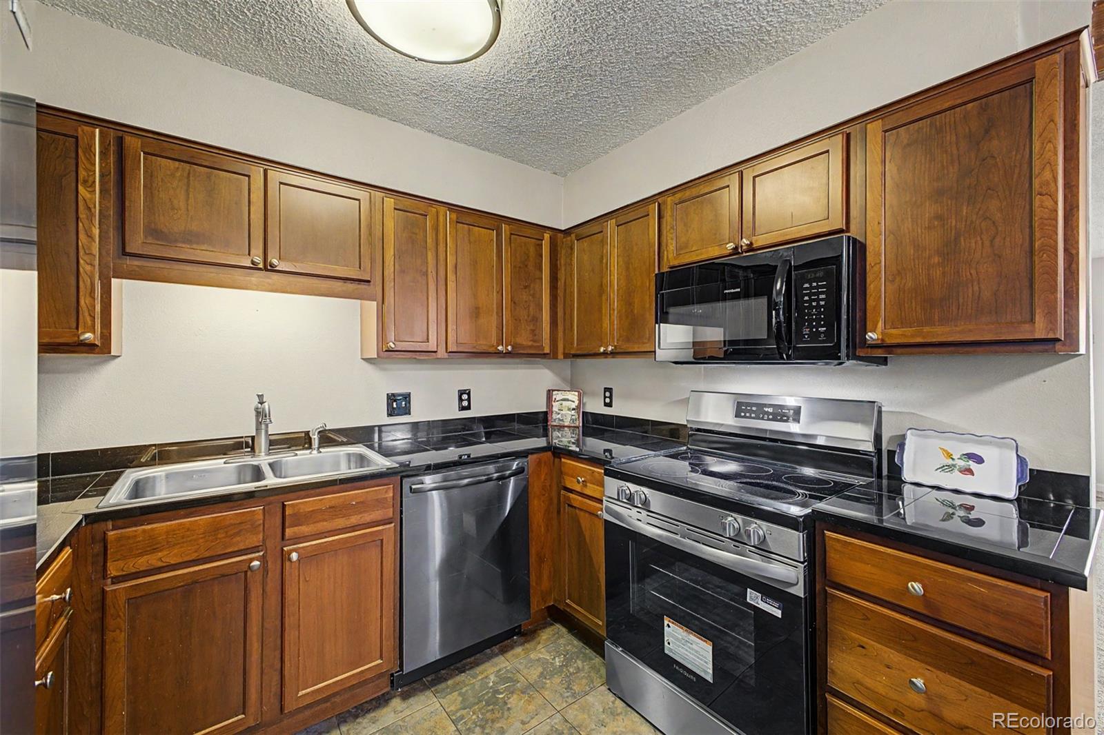 MLS Image #9 for 341  wright street 101,lakewood, Colorado