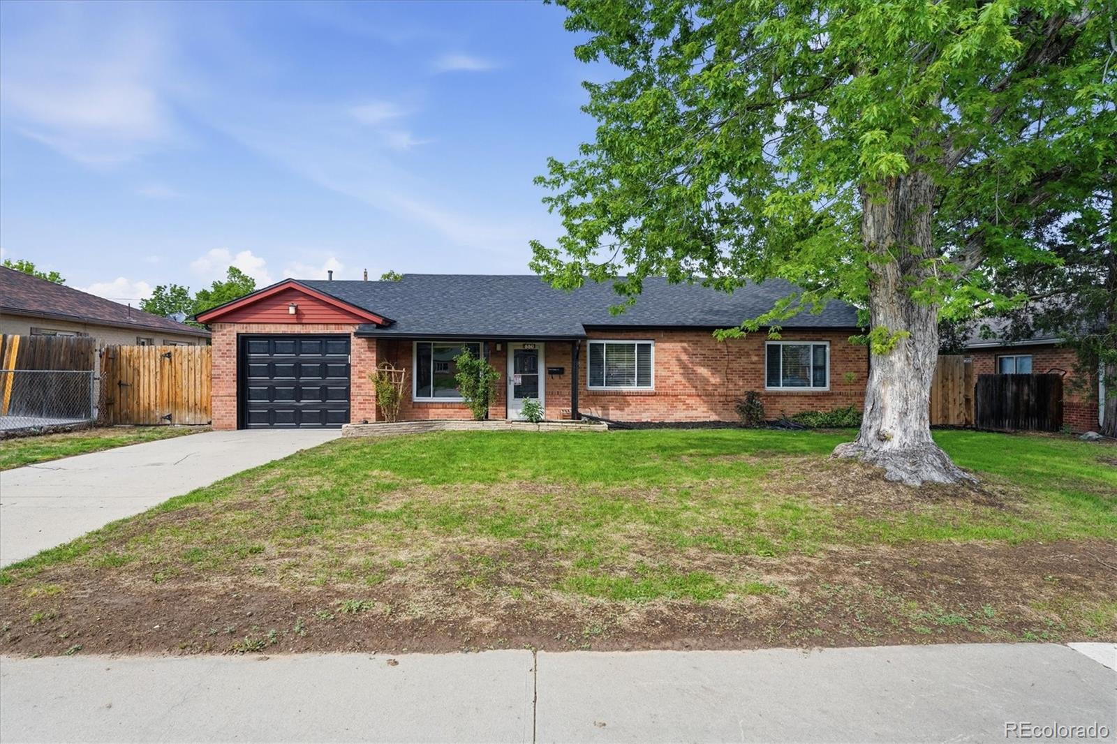 MLS Image #1 for 880  tucson street,aurora, Colorado