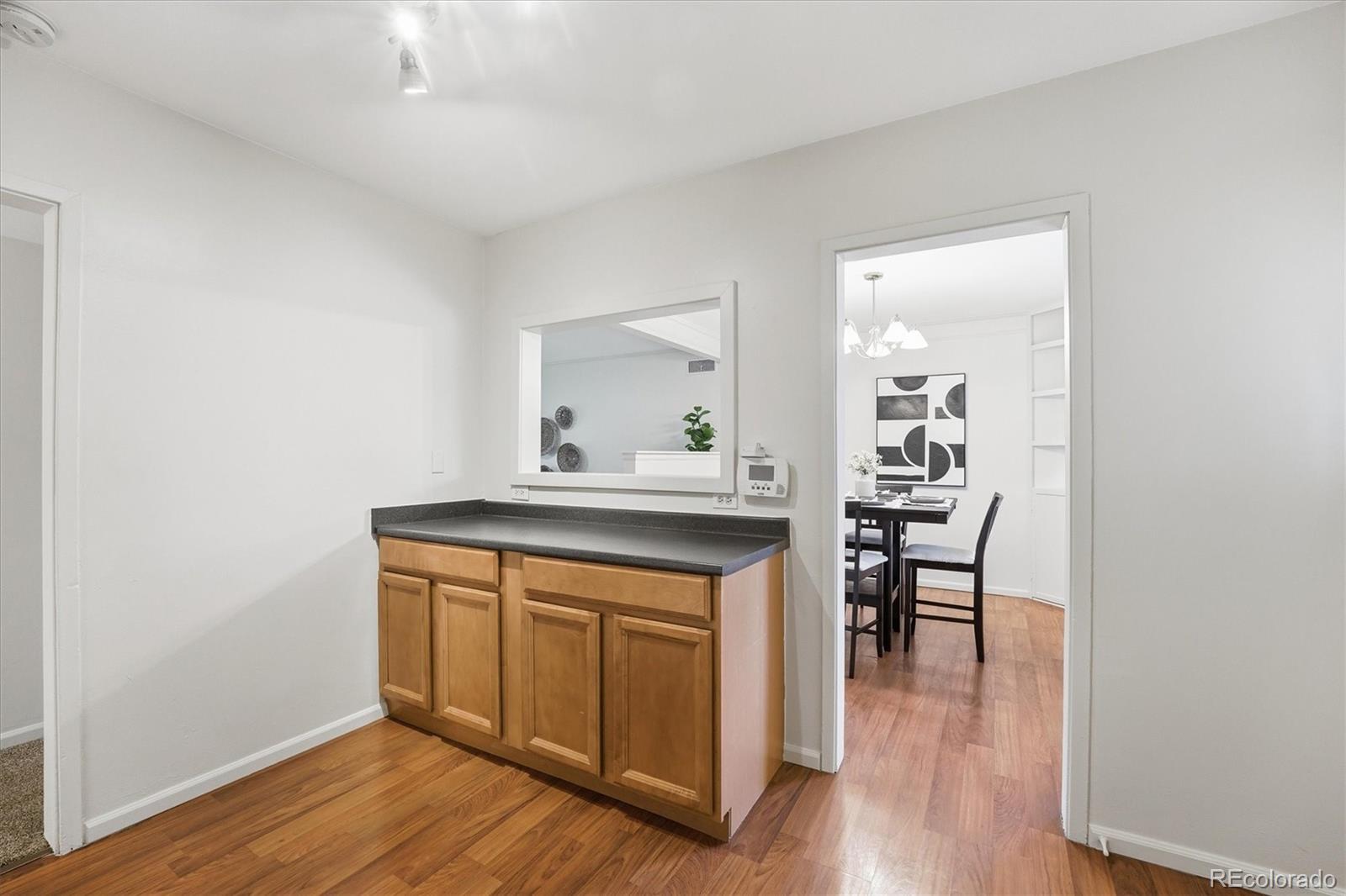 MLS Image #16 for 880  tucson street,aurora, Colorado