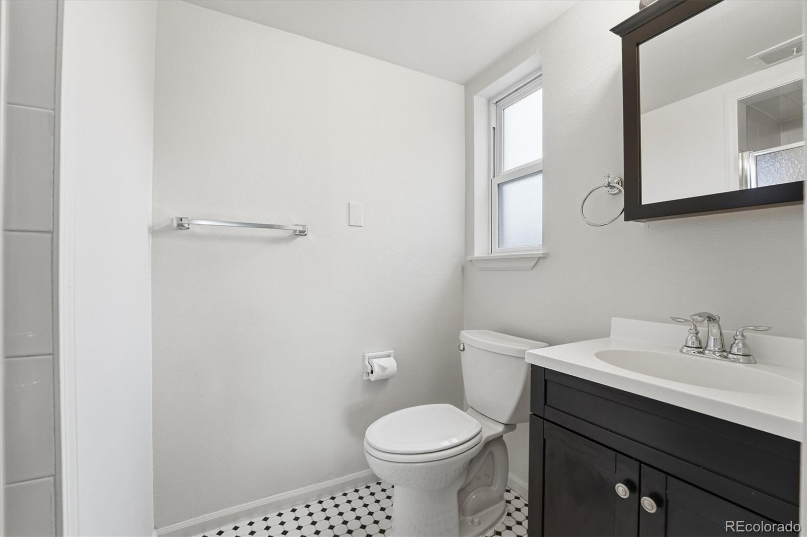 MLS Image #25 for 880  tucson street,aurora, Colorado
