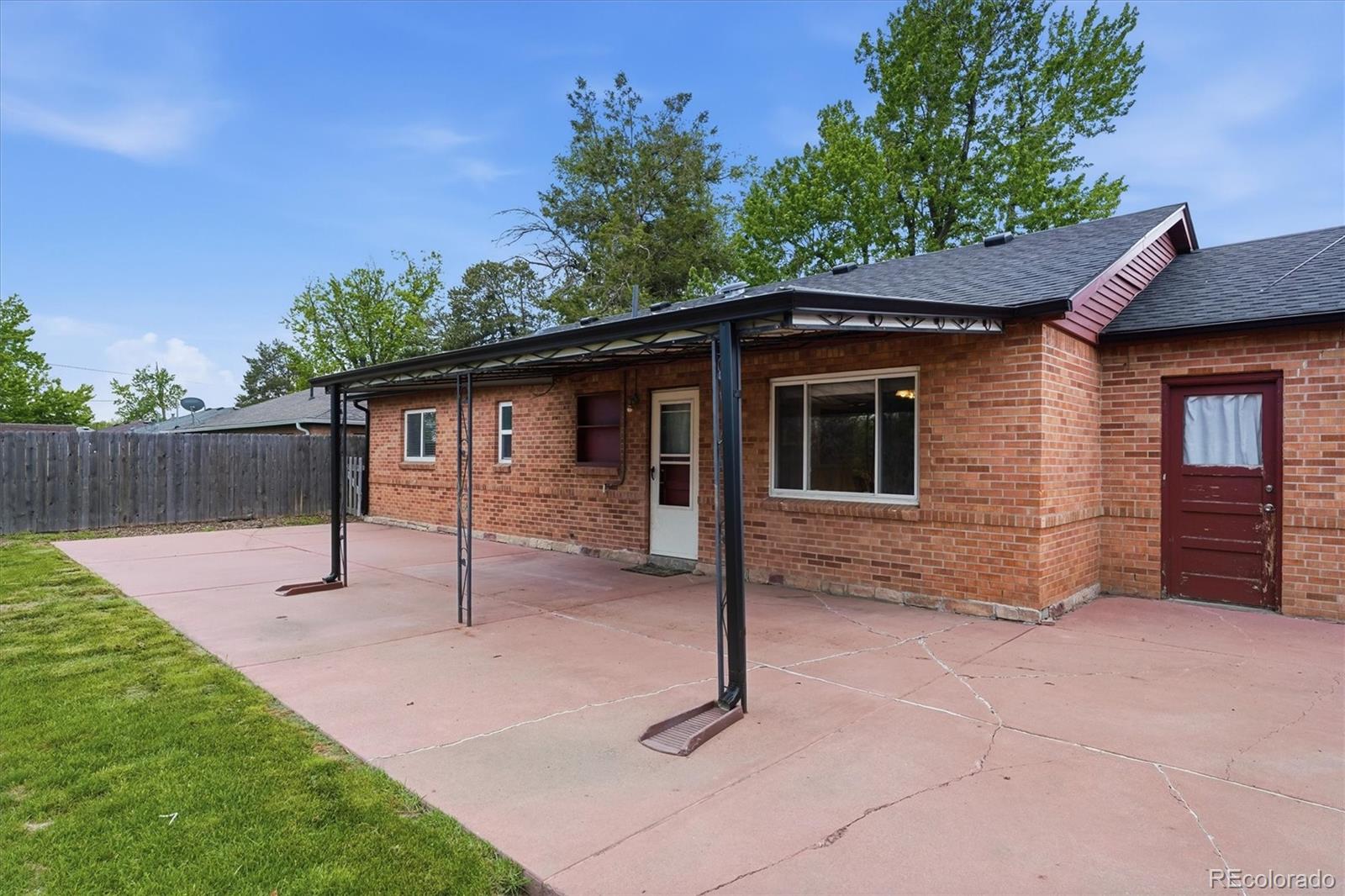 MLS Image #43 for 880  tucson street,aurora, Colorado
