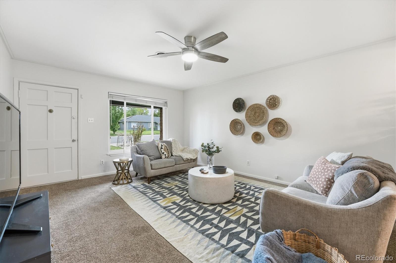 MLS Image #6 for 880  tucson street,aurora, Colorado