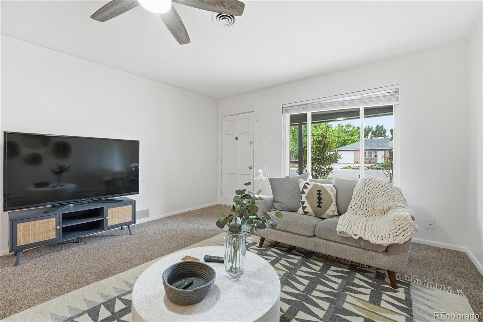 MLS Image #8 for 880  tucson street,aurora, Colorado