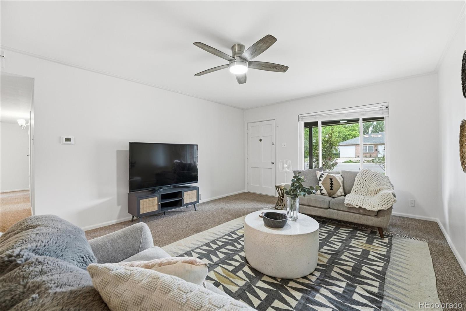 MLS Image #9 for 880  tucson street,aurora, Colorado