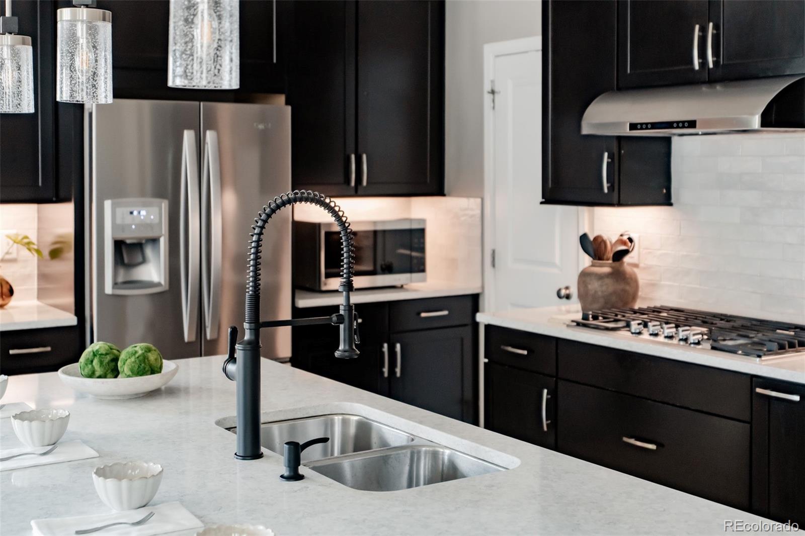 MLS Image #5 for 5706  boston court,denver, Colorado