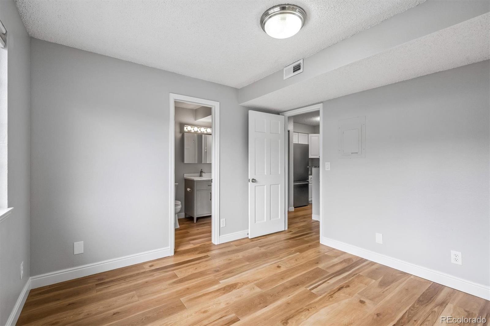 MLS Image #14 for 844 s vance street f,lakewood, Colorado