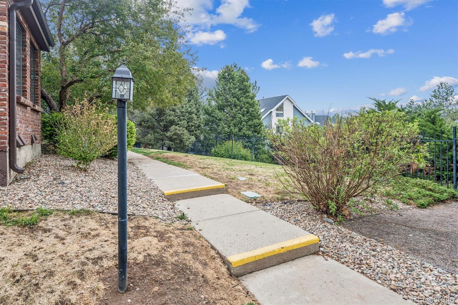MLS Image #23 for 844 s vance street f,lakewood, Colorado