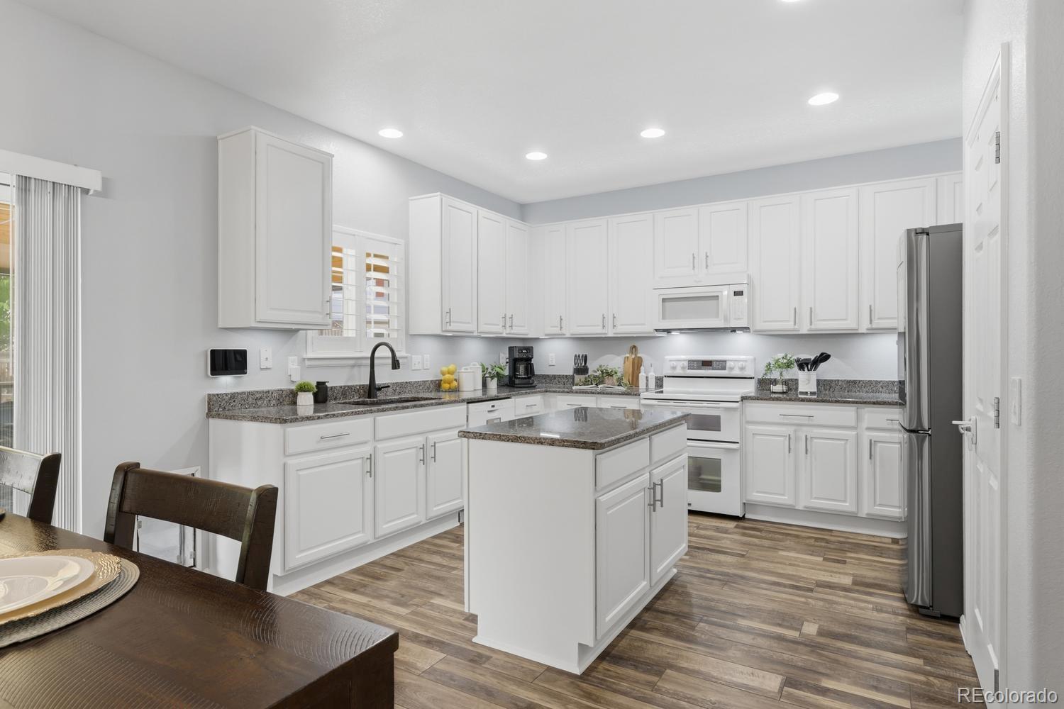 MLS Image #12 for 4024 s netherland street,aurora, Colorado