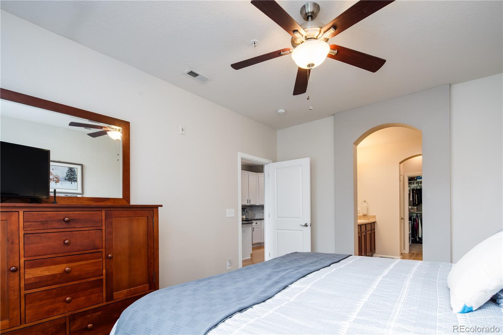 MLS Image #17 for 15487 w 66th drive c,arvada, Colorado