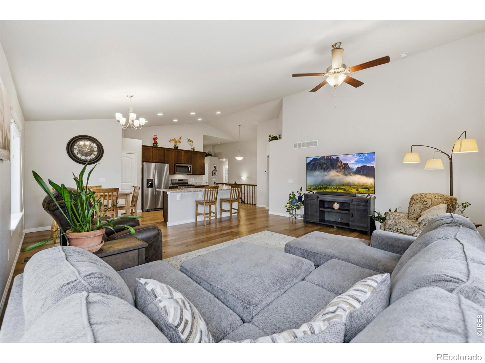 MLS Image #4 for 1869  egnar street,loveland, Colorado