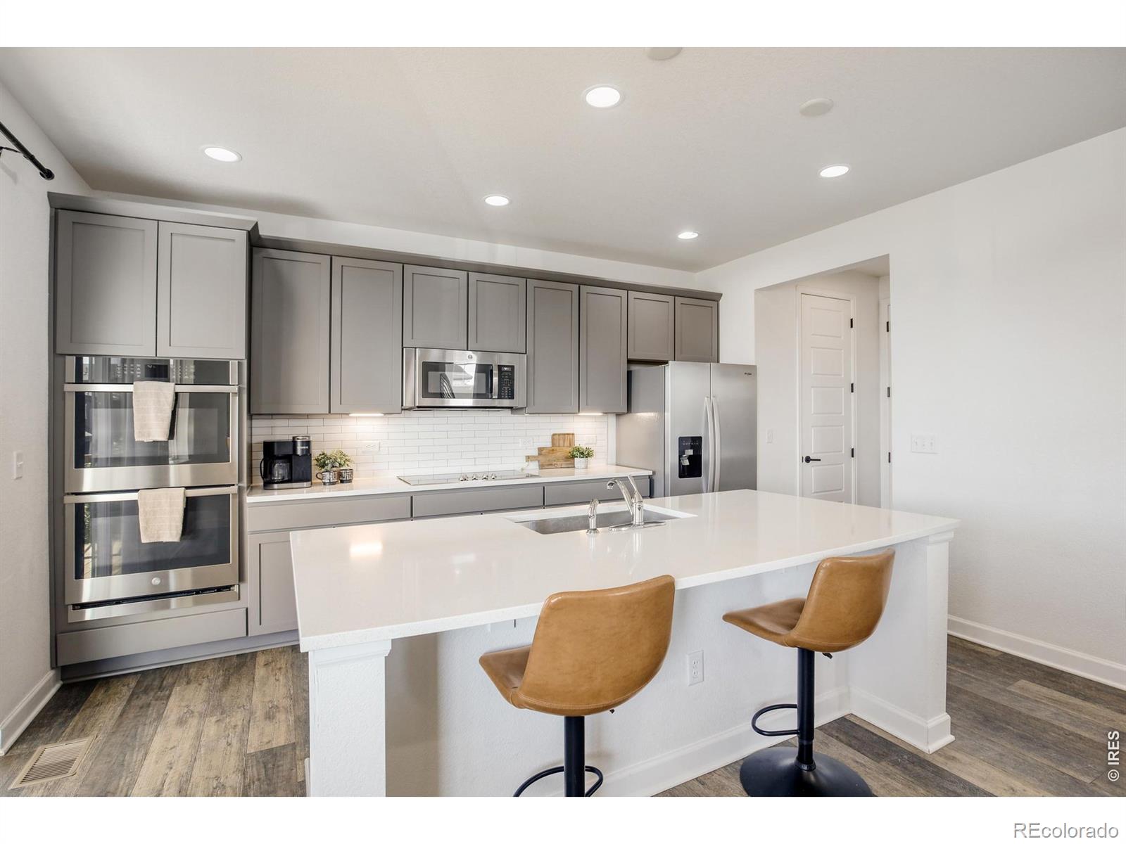 MLS Image #4 for 1055  rubinette lane,berthoud, Colorado