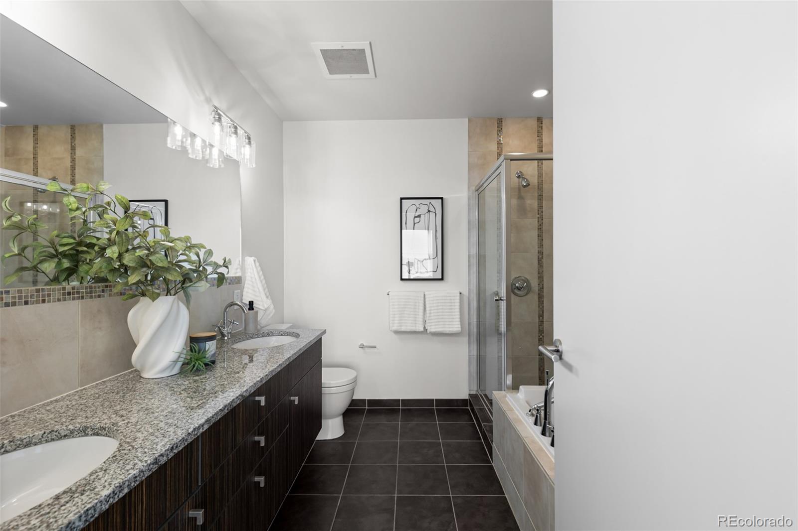 MLS Image #14 for 410  acoma street 609,denver, Colorado