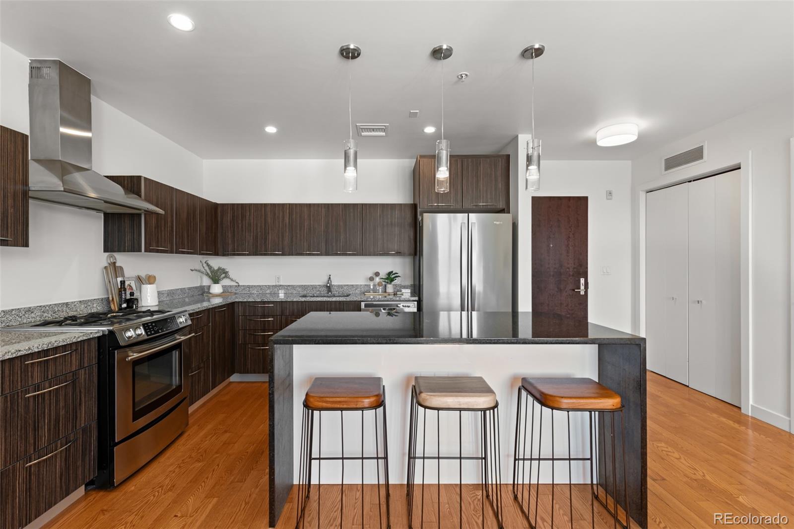 MLS Image #6 for 410  acoma street 609,denver, Colorado