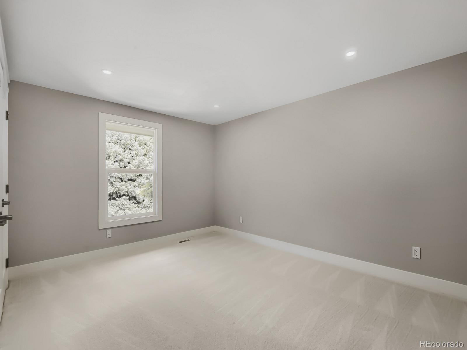 MLS Image #12 for 8212 s tamarac street,centennial, Colorado