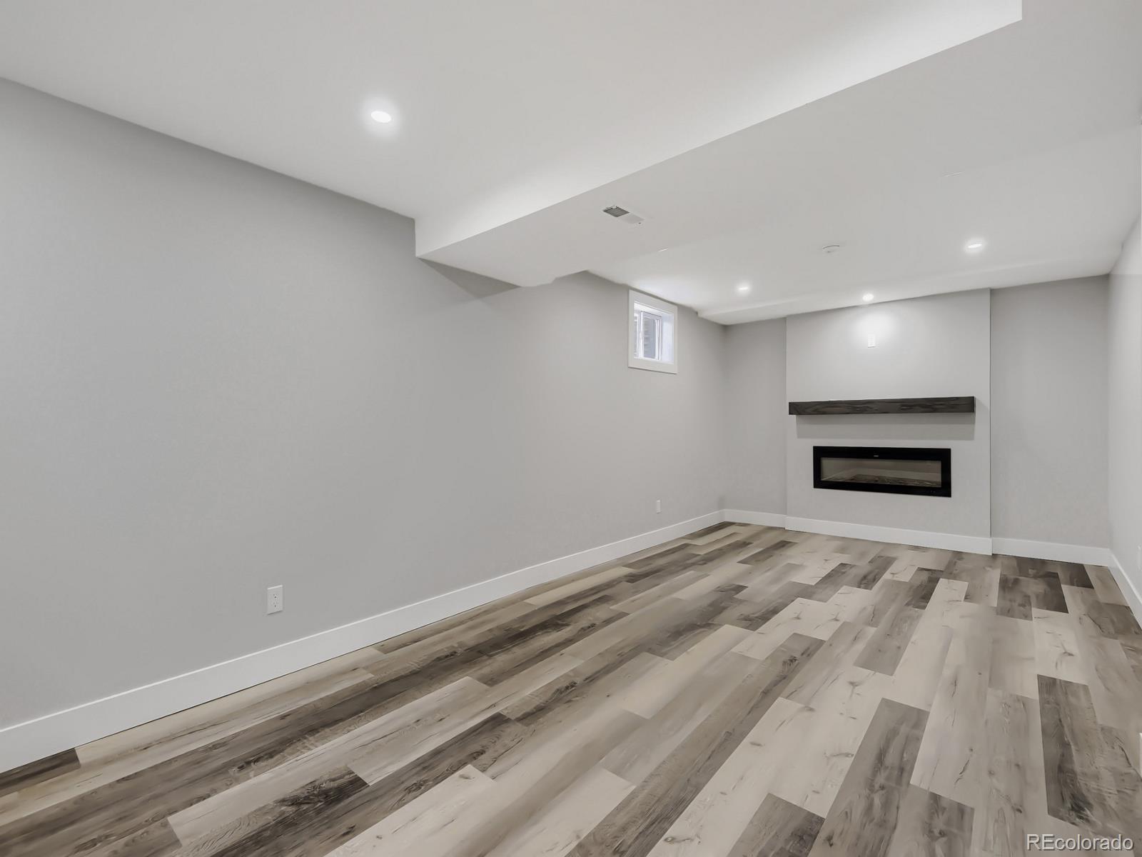 MLS Image #13 for 8212 s tamarac street,centennial, Colorado