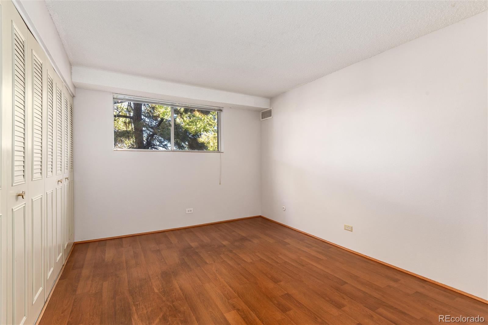 MLS Image #16 for 2325 s linden court,denver, Colorado