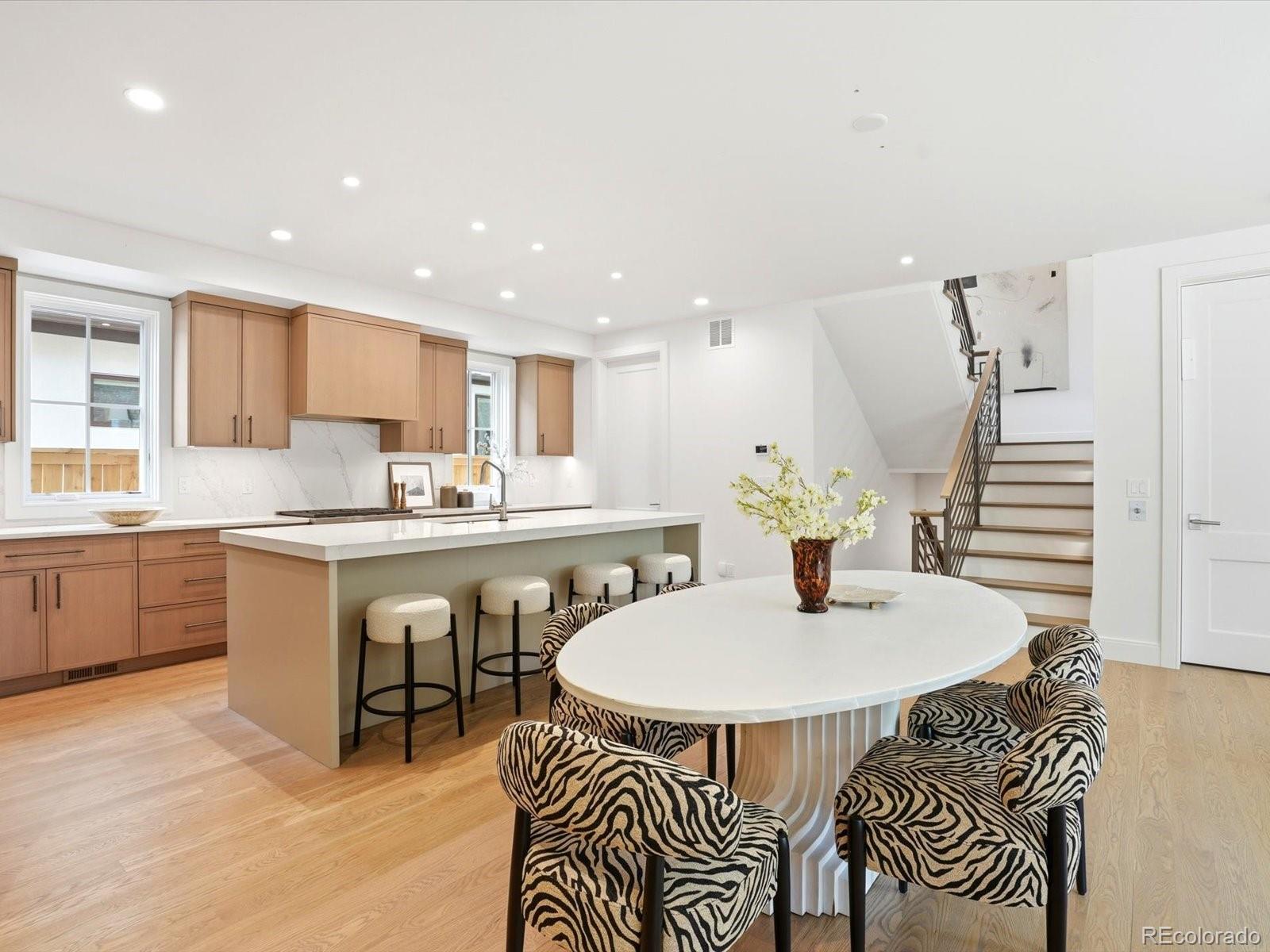 MLS Image #10 for 3330 e 4th avenue,denver, Colorado