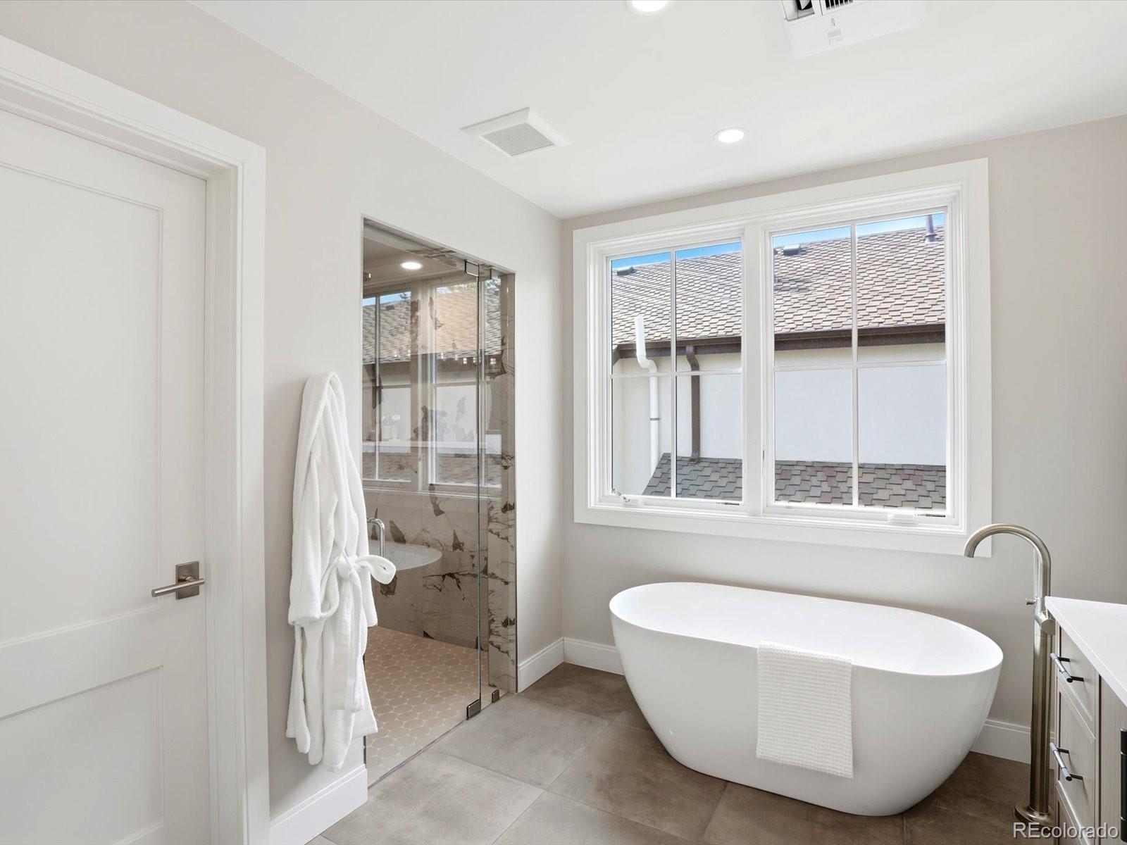 MLS Image #27 for 3330 e 4th avenue,denver, Colorado