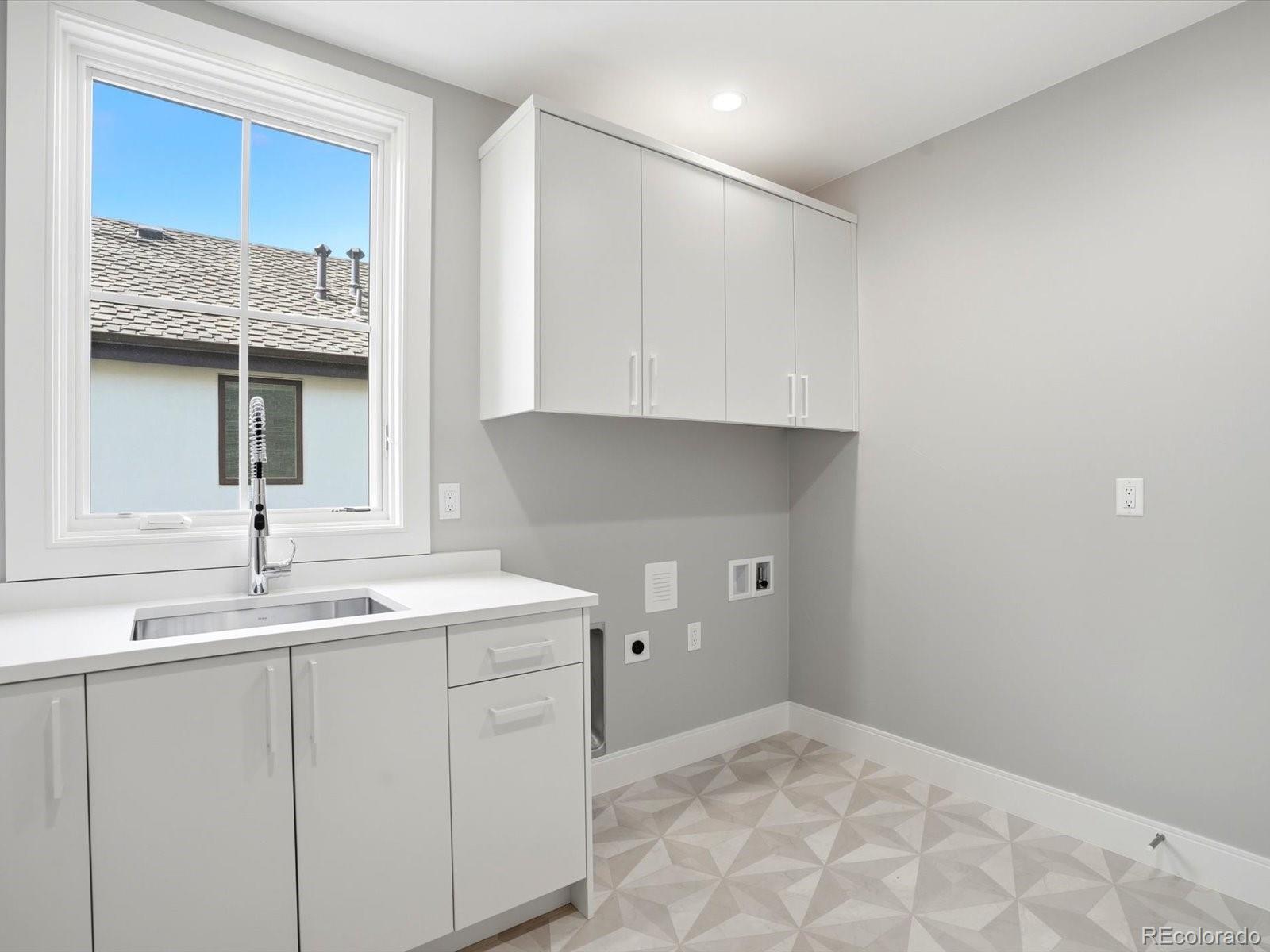 MLS Image #31 for 3330 e 4th avenue,denver, Colorado