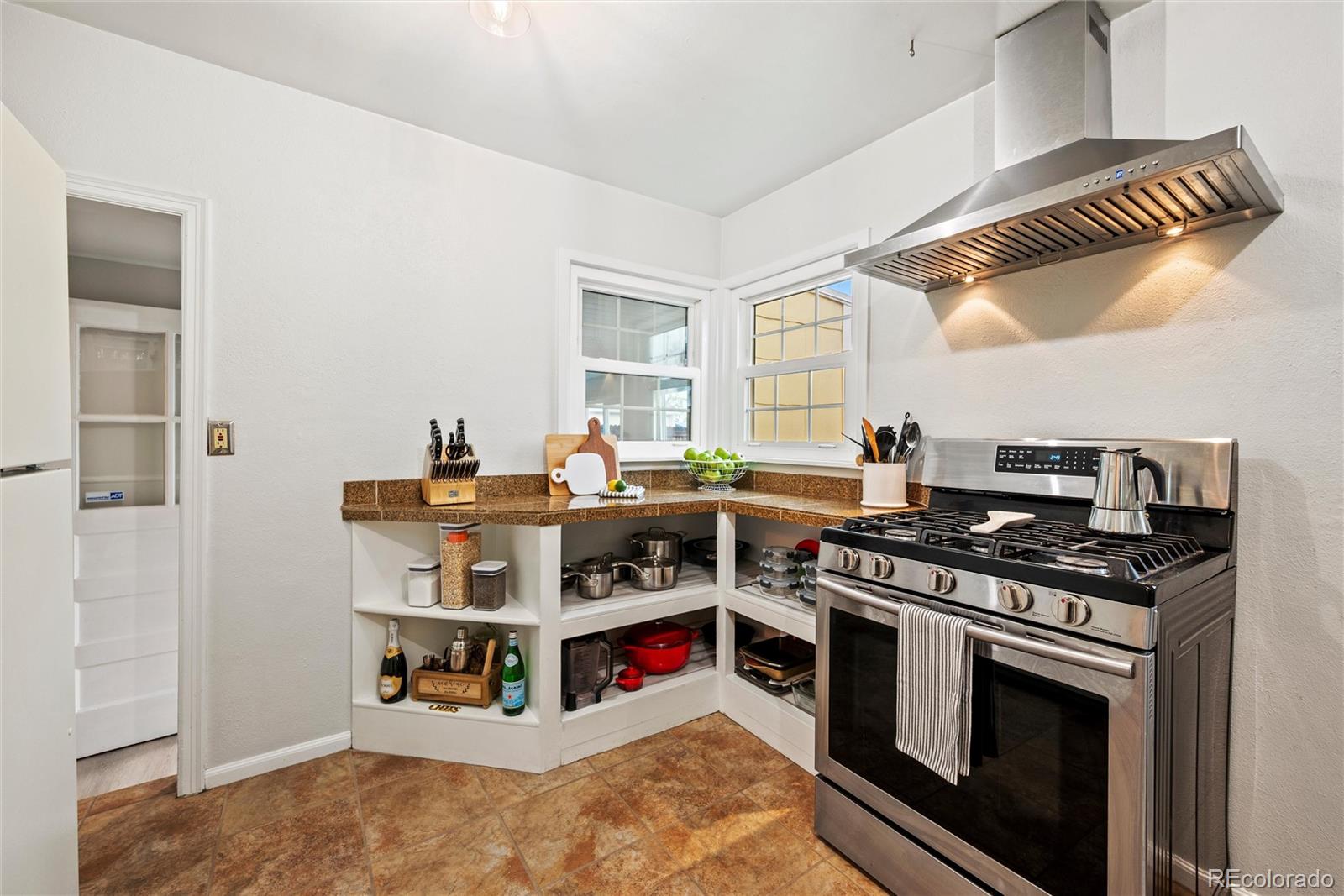 MLS Image #19 for 3930 s grant street,englewood, Colorado