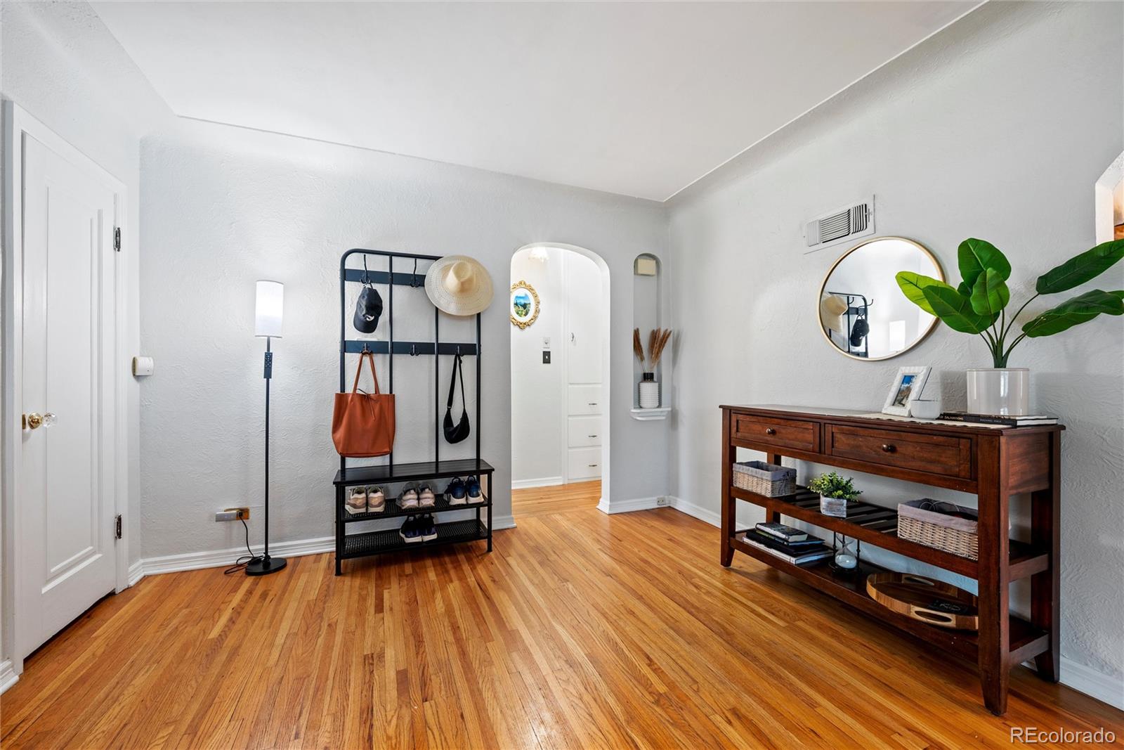 MLS Image #4 for 3930 s grant street,englewood, Colorado