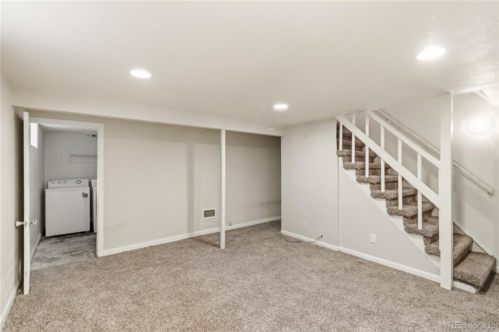 MLS Image #15 for 2380  poplar street,denver, Colorado
