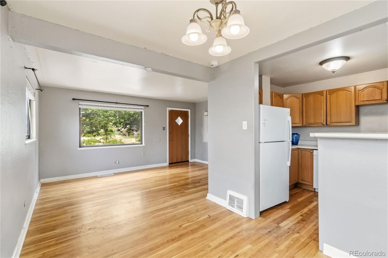 MLS Image #4 for 2380  poplar street,denver, Colorado