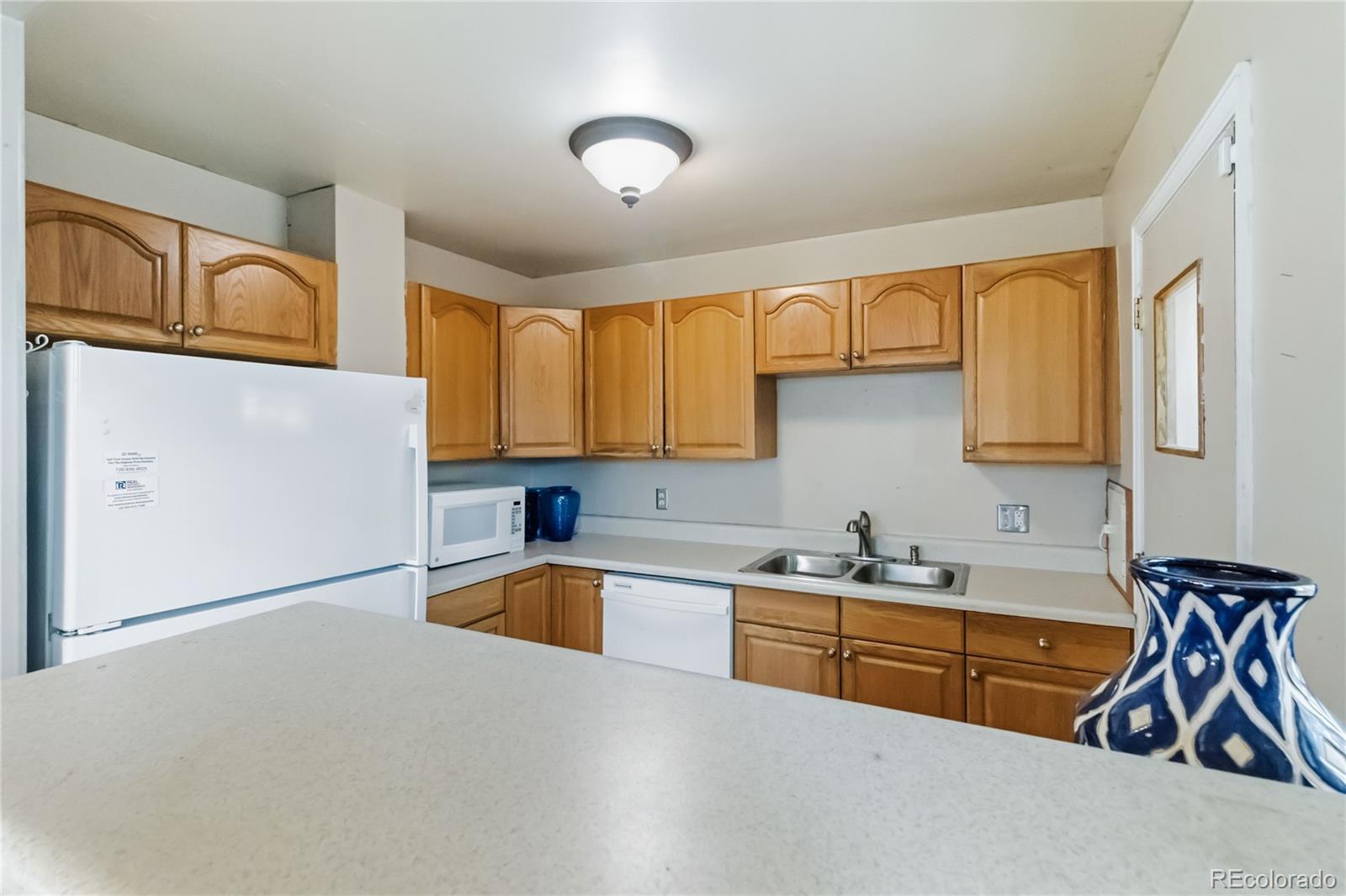 MLS Image #6 for 2380  poplar street,denver, Colorado