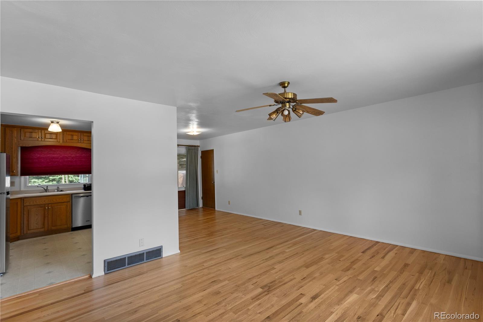 MLS Image #11 for 1701  kingsley drive,colorado springs, Colorado