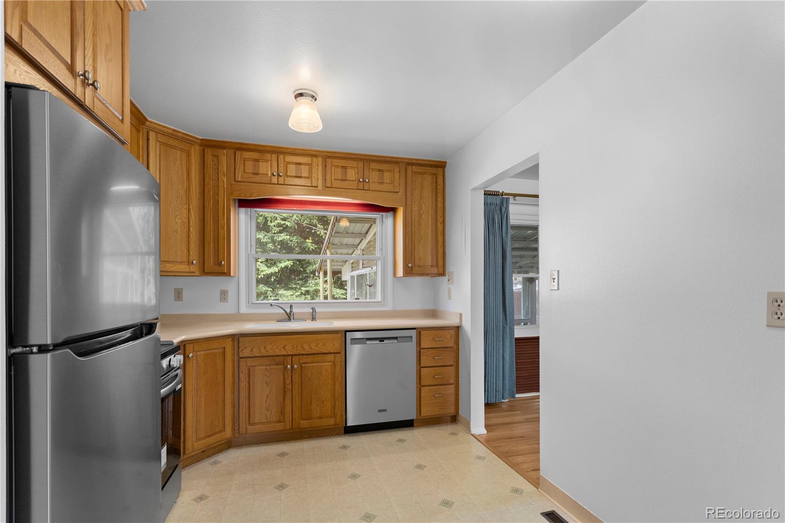 MLS Image #14 for 1701  kingsley drive,colorado springs, Colorado