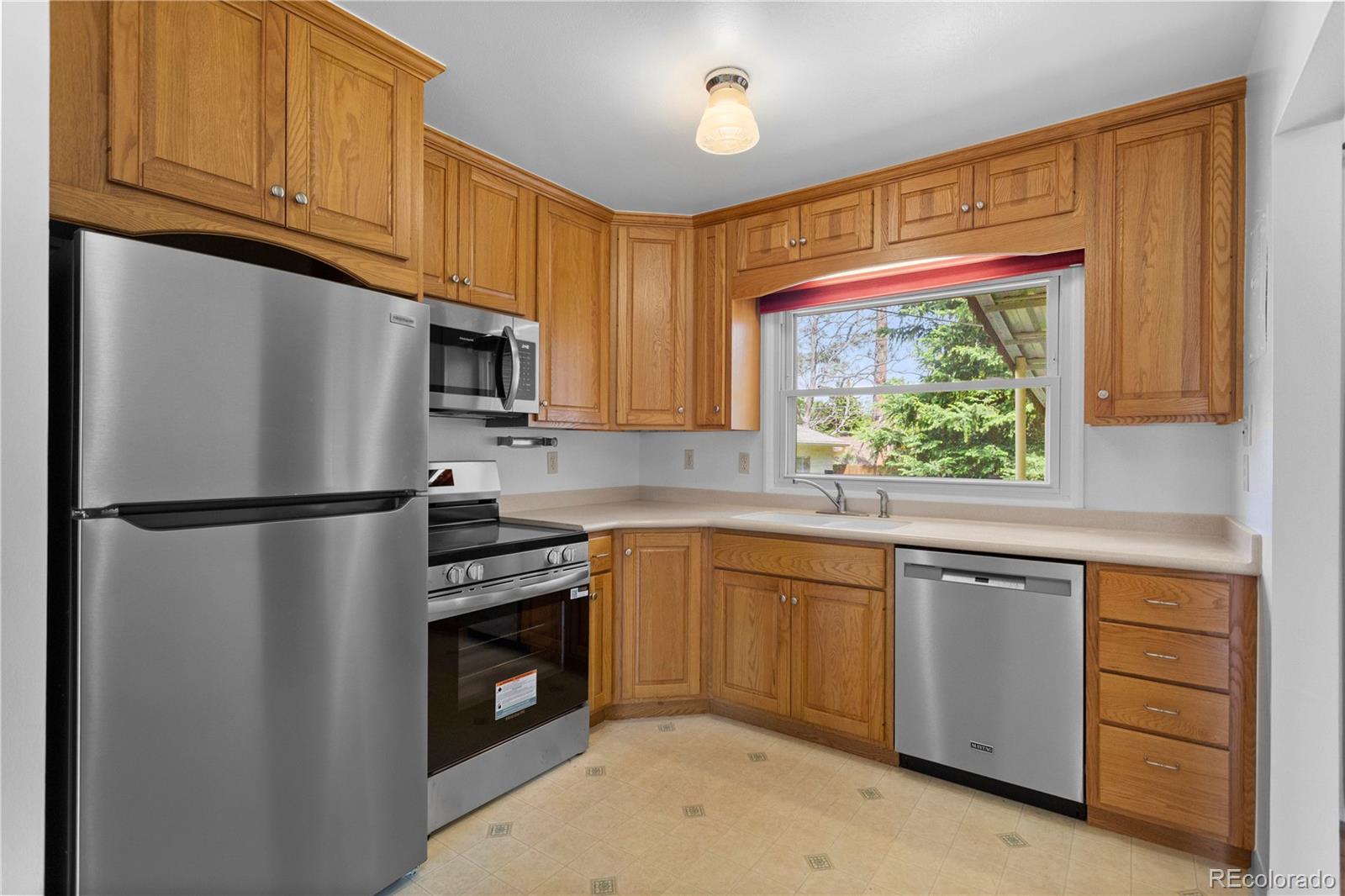 MLS Image #15 for 1701  kingsley drive,colorado springs, Colorado