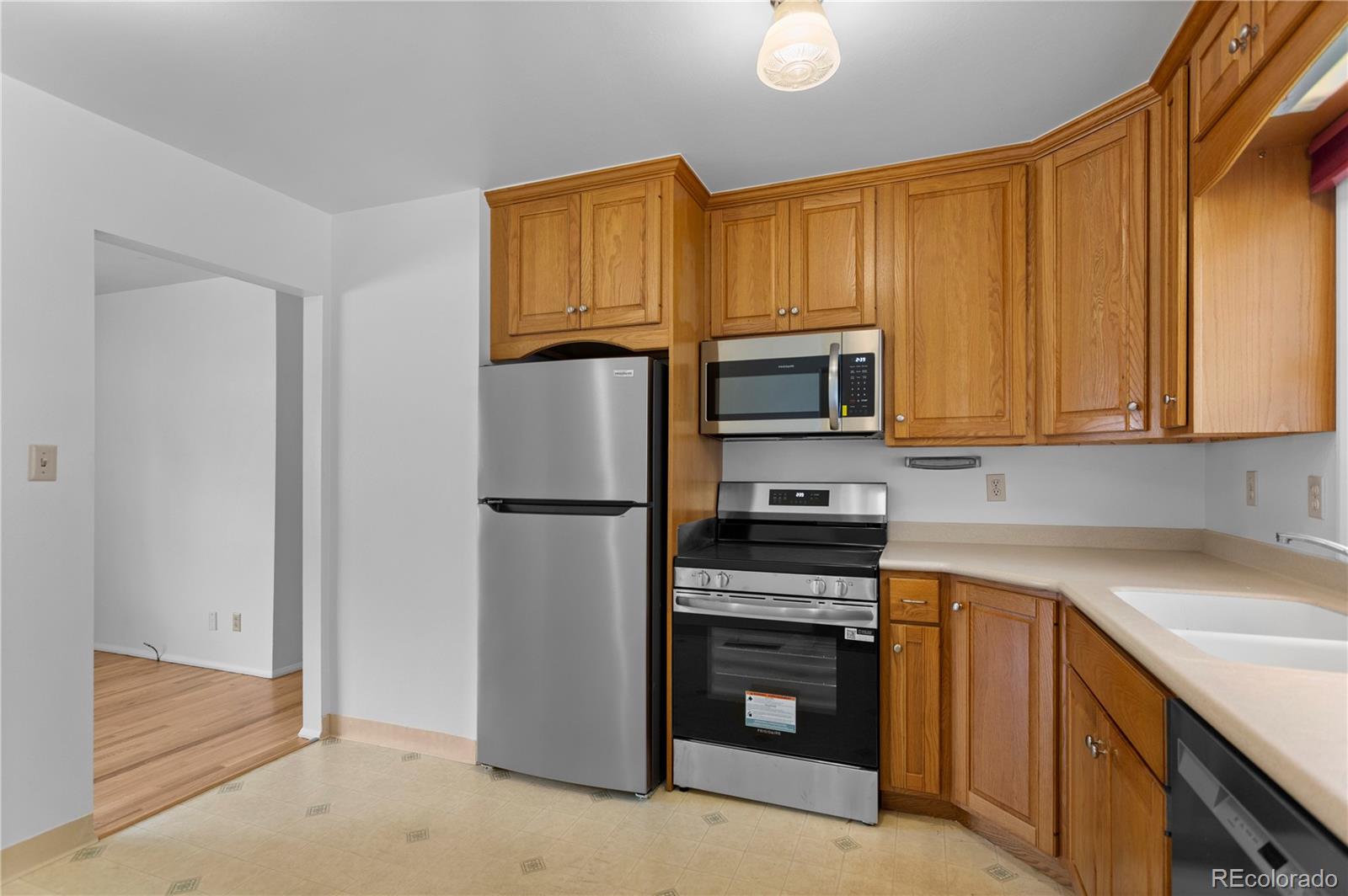 MLS Image #16 for 1701  kingsley drive,colorado springs, Colorado