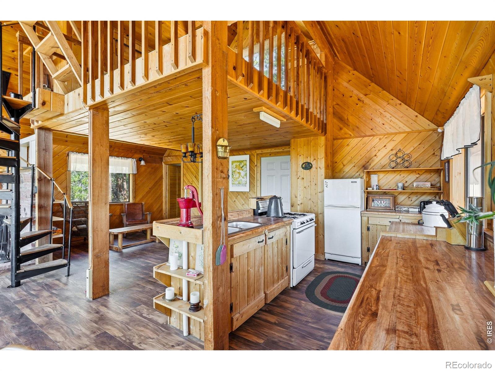 MLS Image #14 for 76  cairn court,drake, Colorado