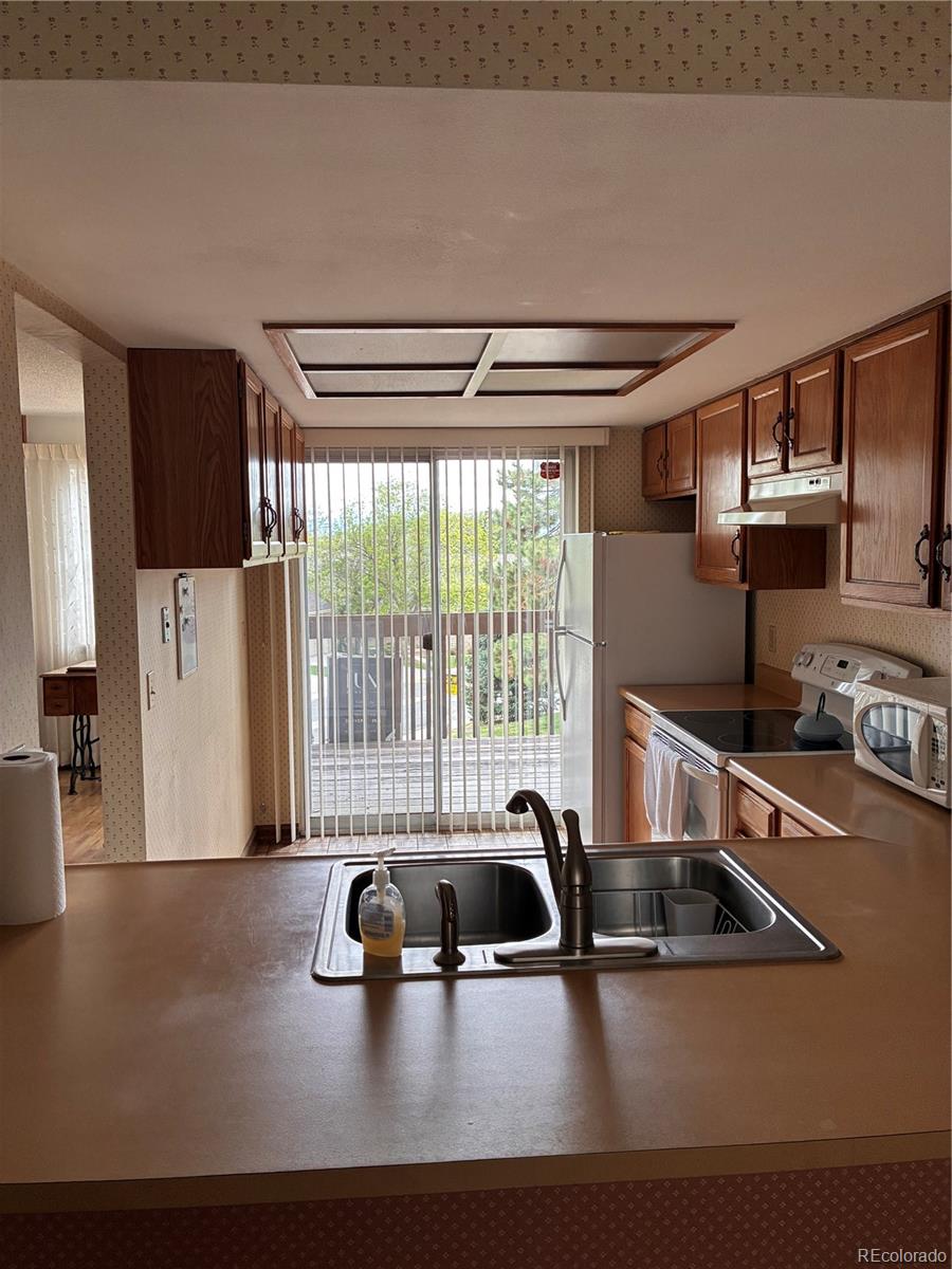 MLS Image #10 for 1470 s quebec way 41,denver, Colorado