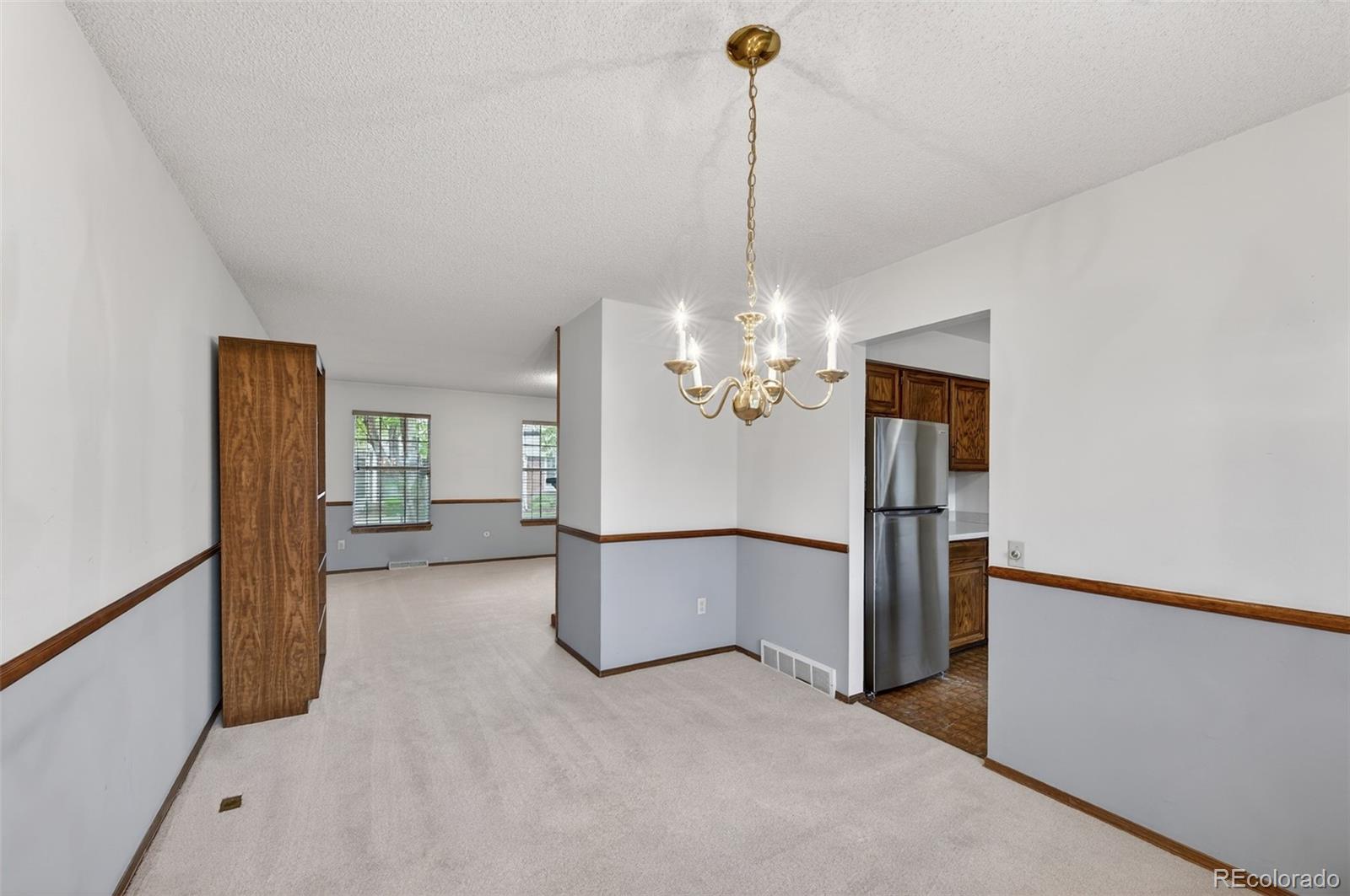 MLS Image #6 for 8672 e amherst drive,denver, Colorado