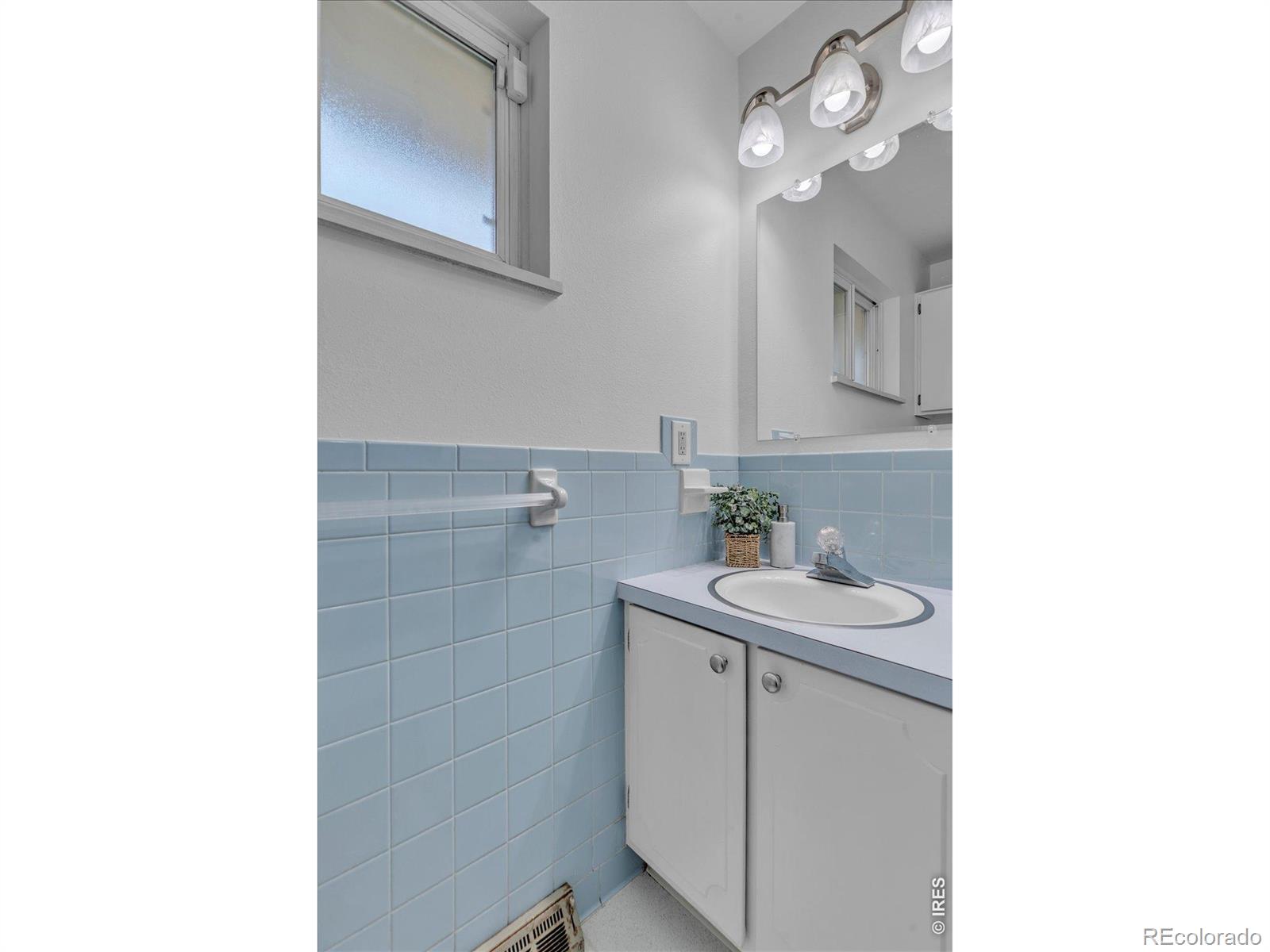 MLS Image #23 for 2652  mountain view avenue,longmont, Colorado