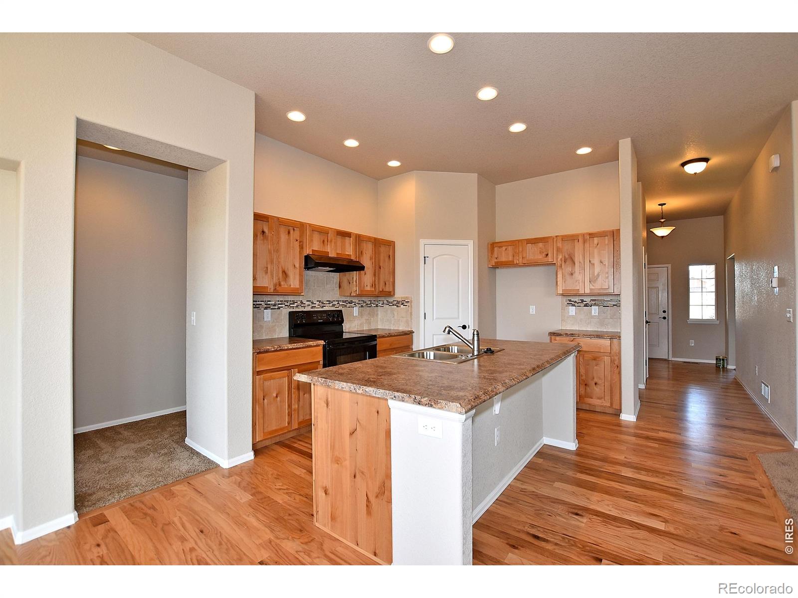 MLS Image #14 for 5010  tangerine street,johnstown, Colorado