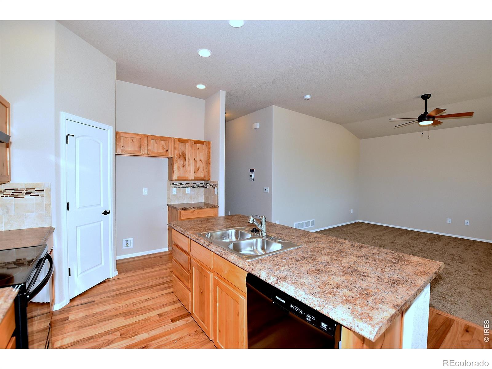 MLS Image #19 for 5010  tangerine street,johnstown, Colorado