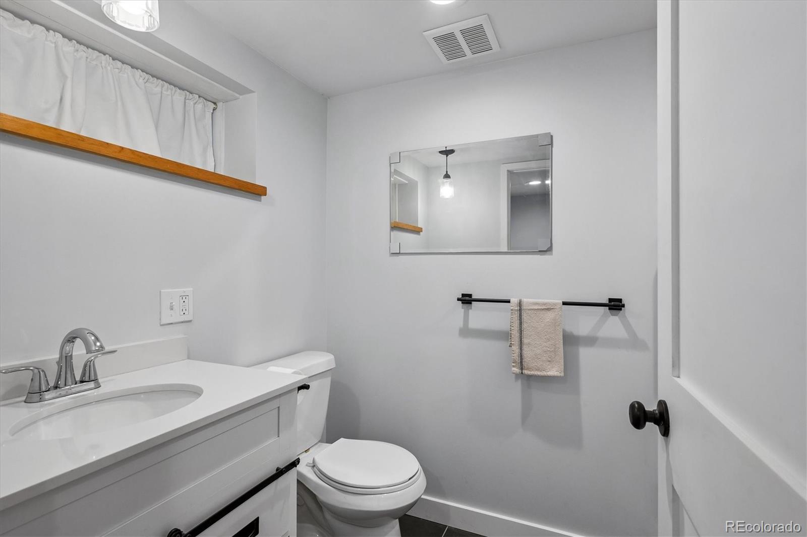 MLS Image #28 for 1140 n emerson street,denver, Colorado