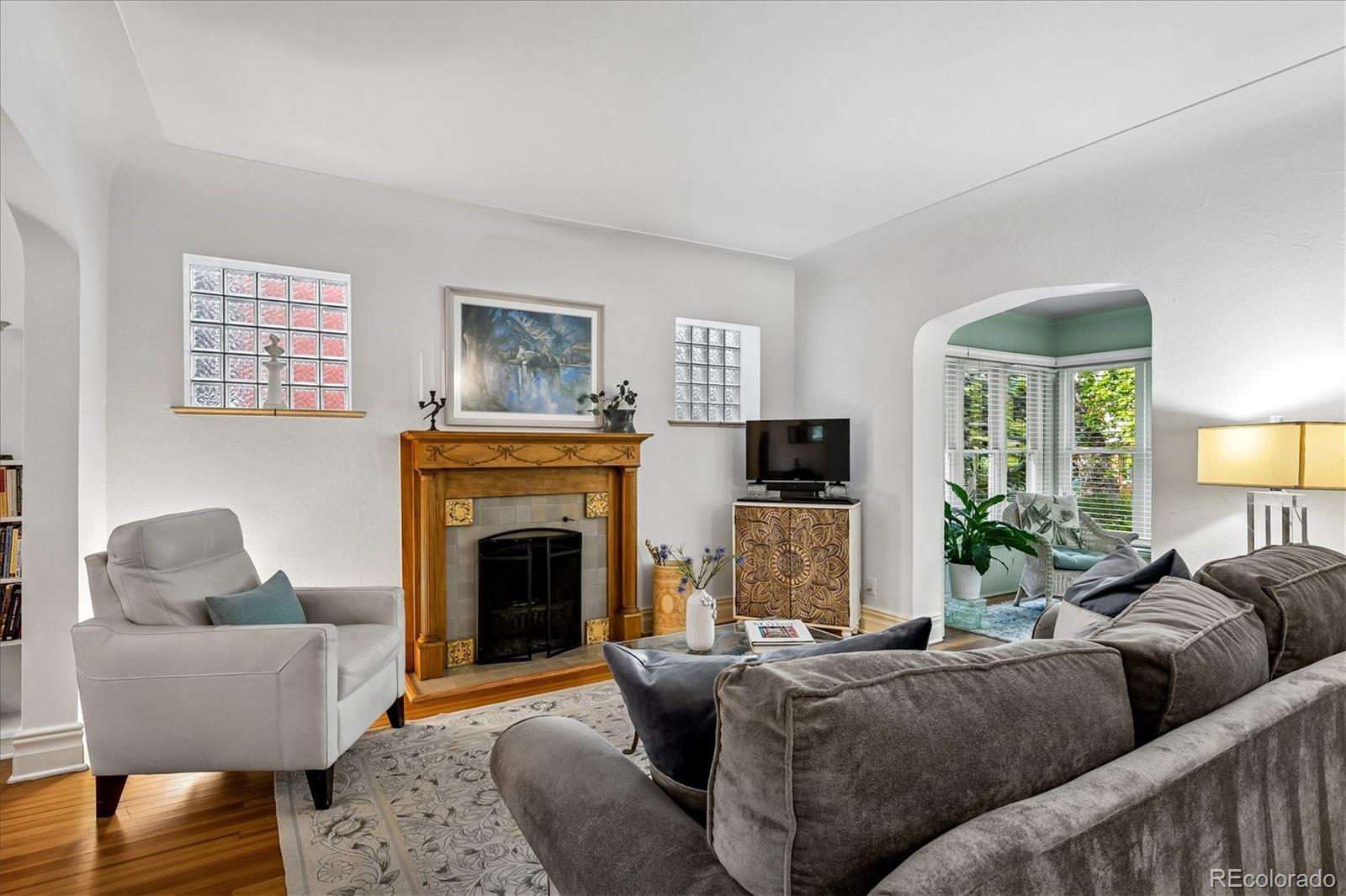 MLS Image #3 for 1140 n emerson street,denver, Colorado