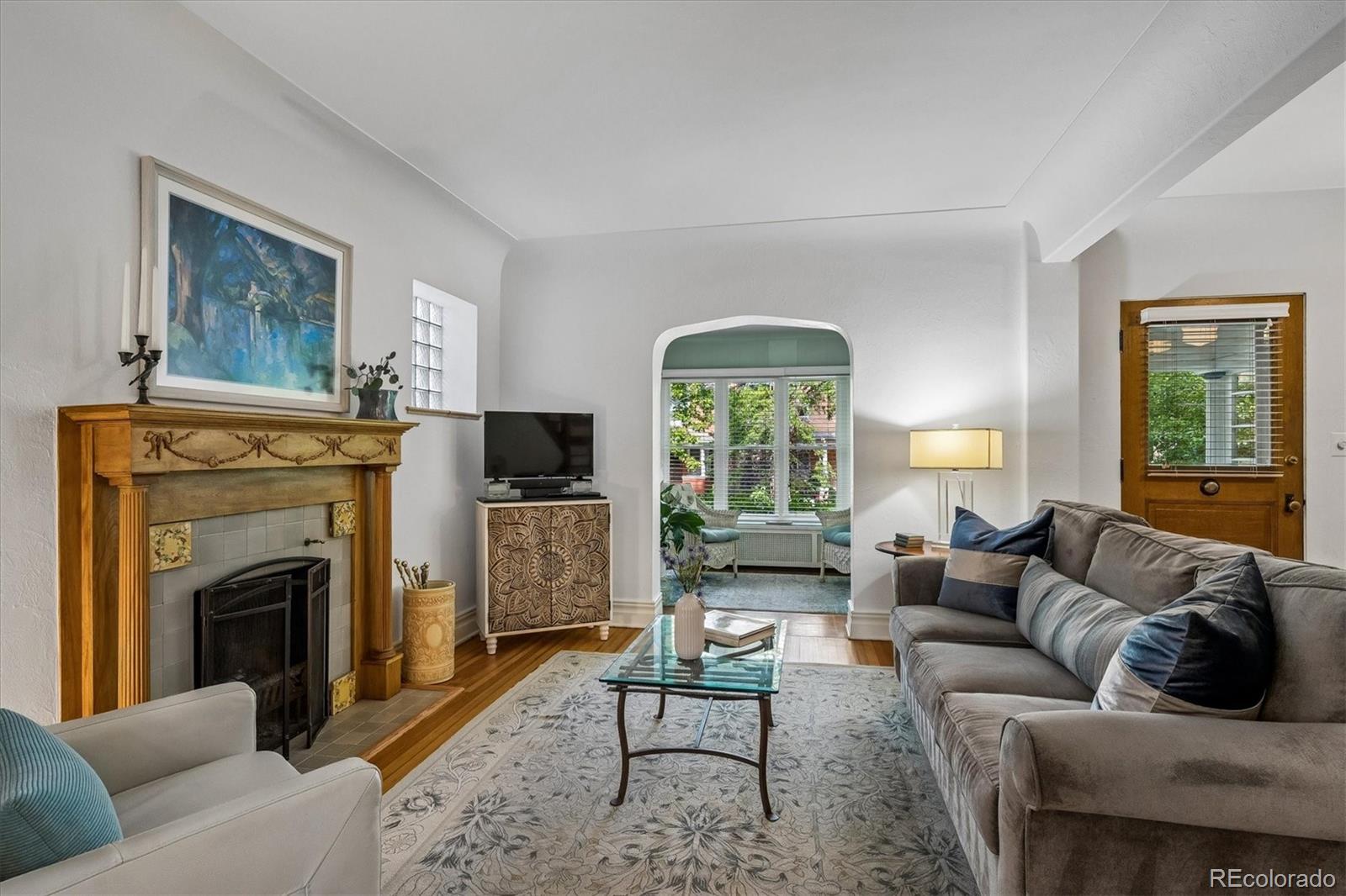 MLS Image #4 for 1140 n emerson street,denver, Colorado
