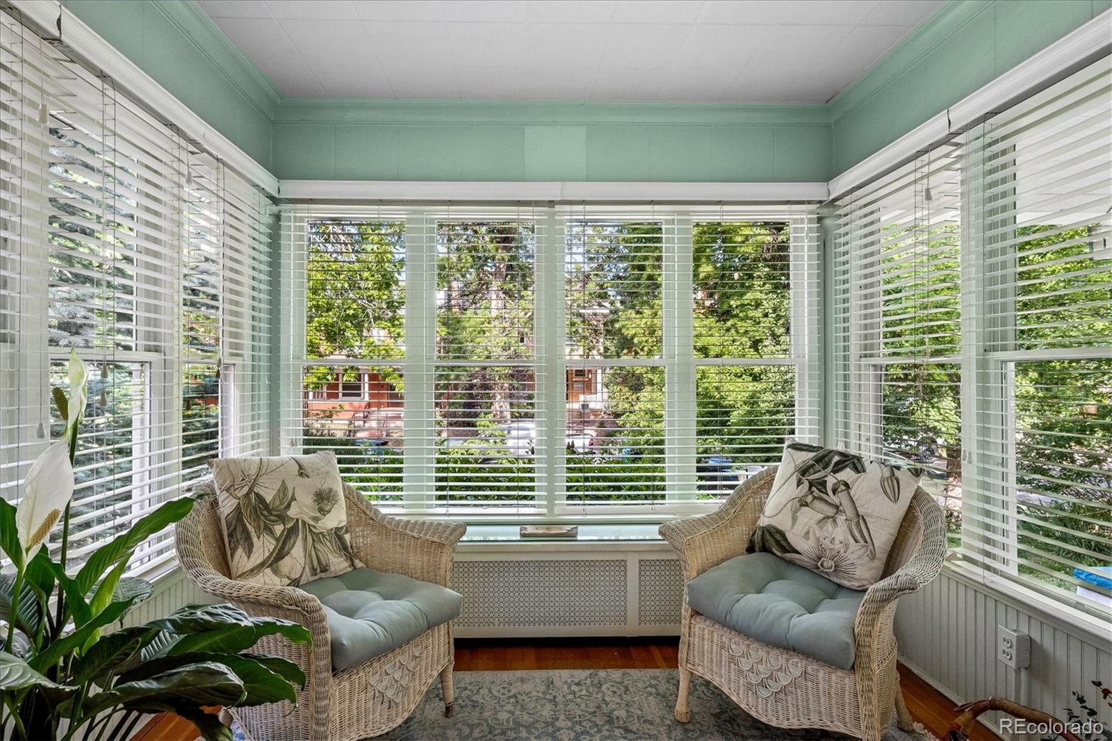 MLS Image #5 for 1140 n emerson street,denver, Colorado