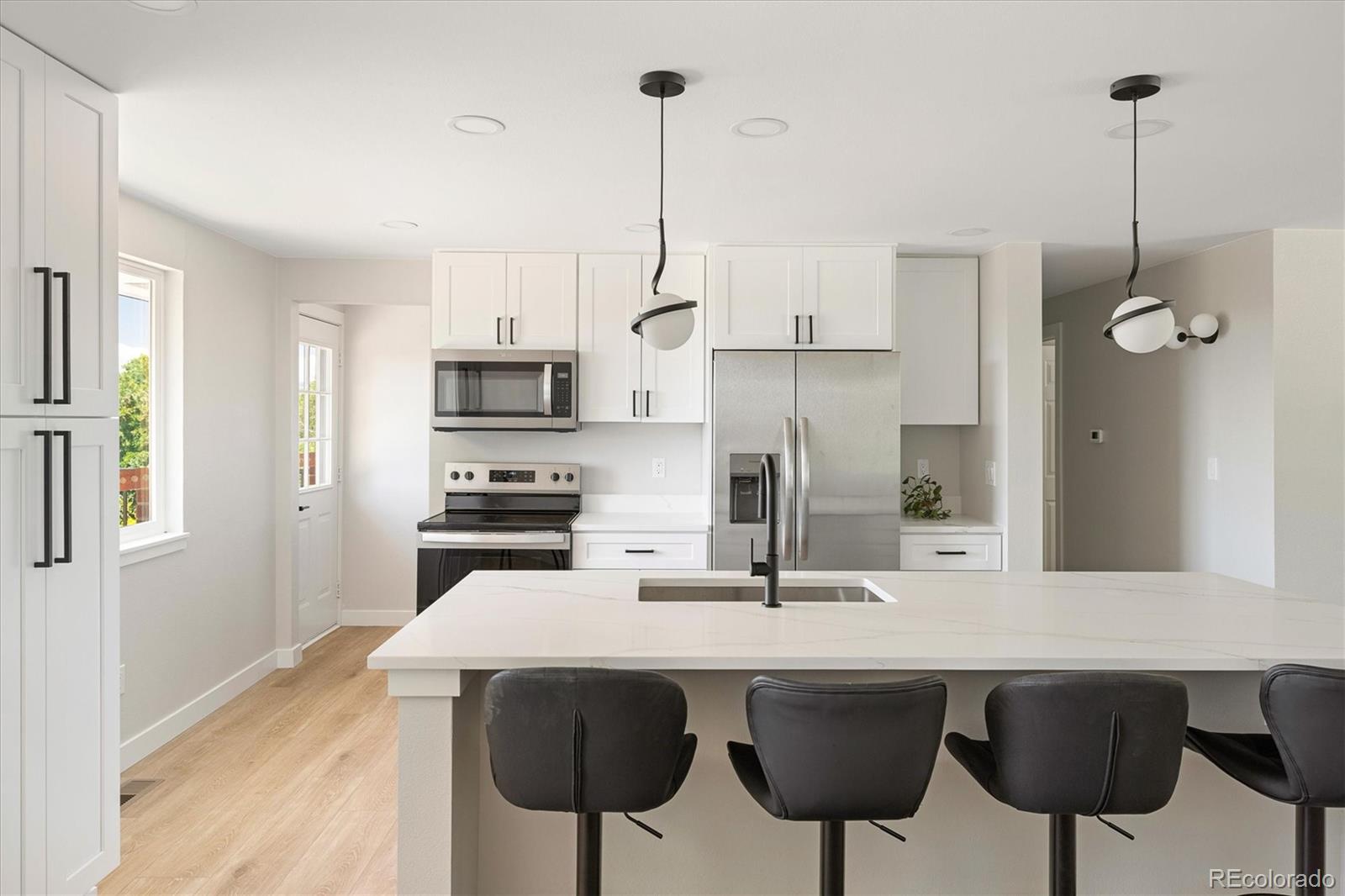 MLS Image #10 for 10172 w 69th avenue,arvada, Colorado